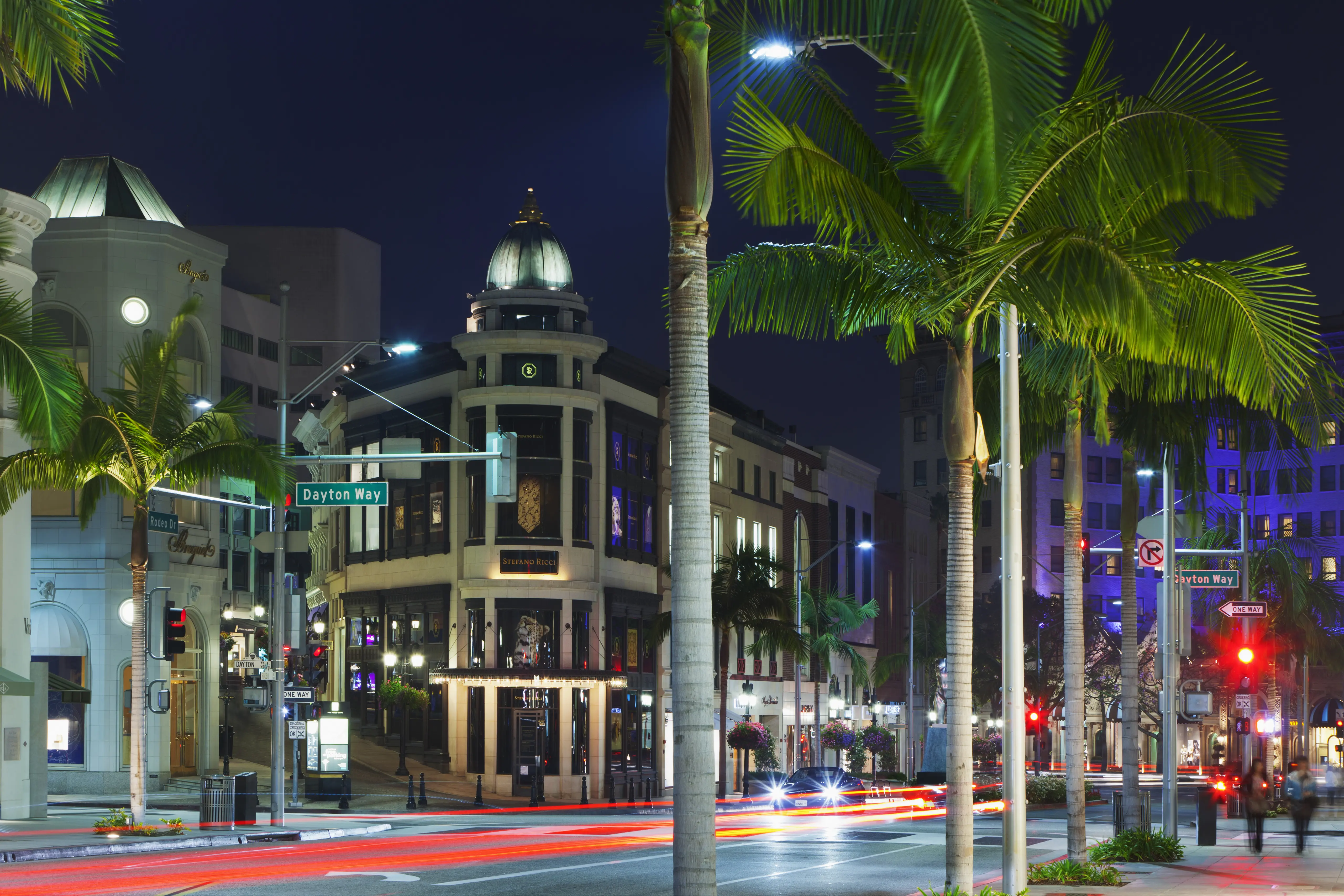 Image of the Rodeo Drive luxury shopping district in Los Angeles, California at night.