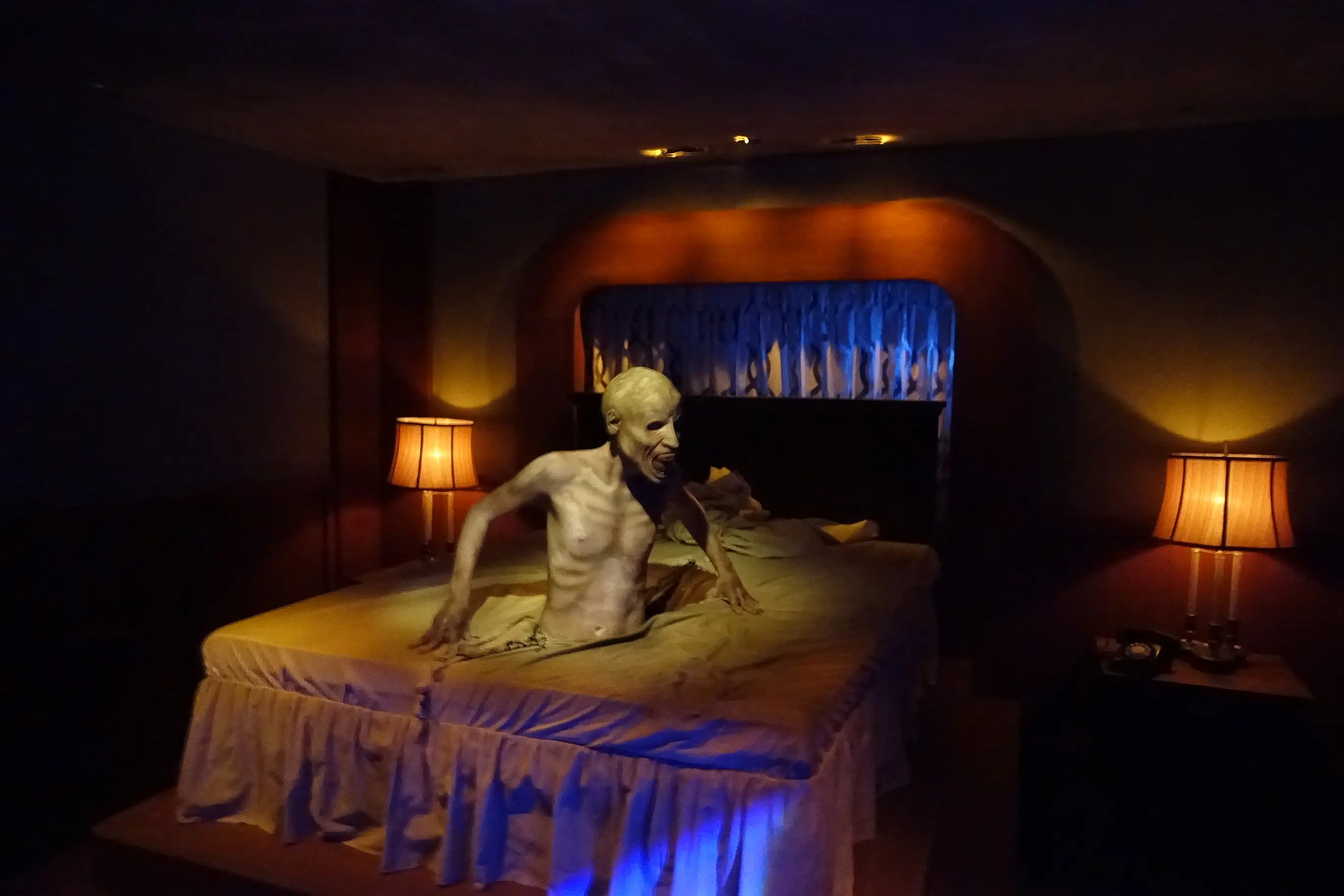 Image from one of the scenes from a scare maze themed to American Horror Story at Universal Halloween Horror Nights.