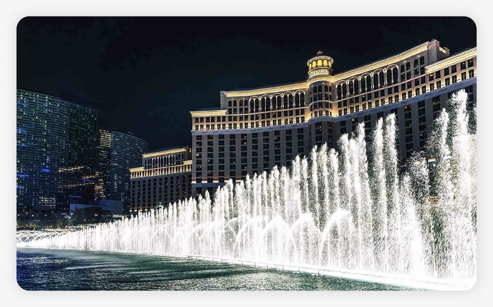 The fountains in front of the Bellagio hotel