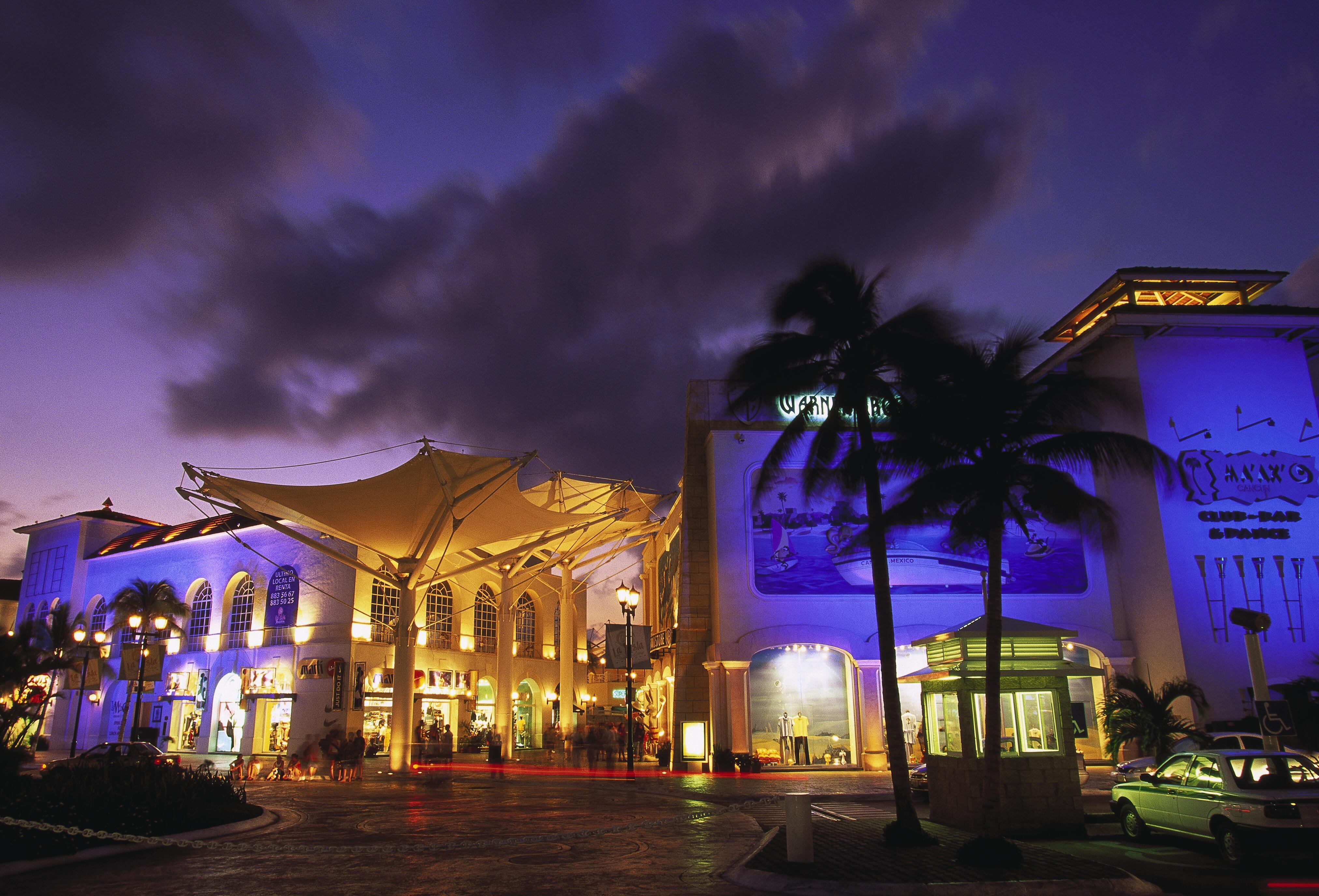 Nighttime image of Las Islas Shopping Center,  in Cancun, Mexico.