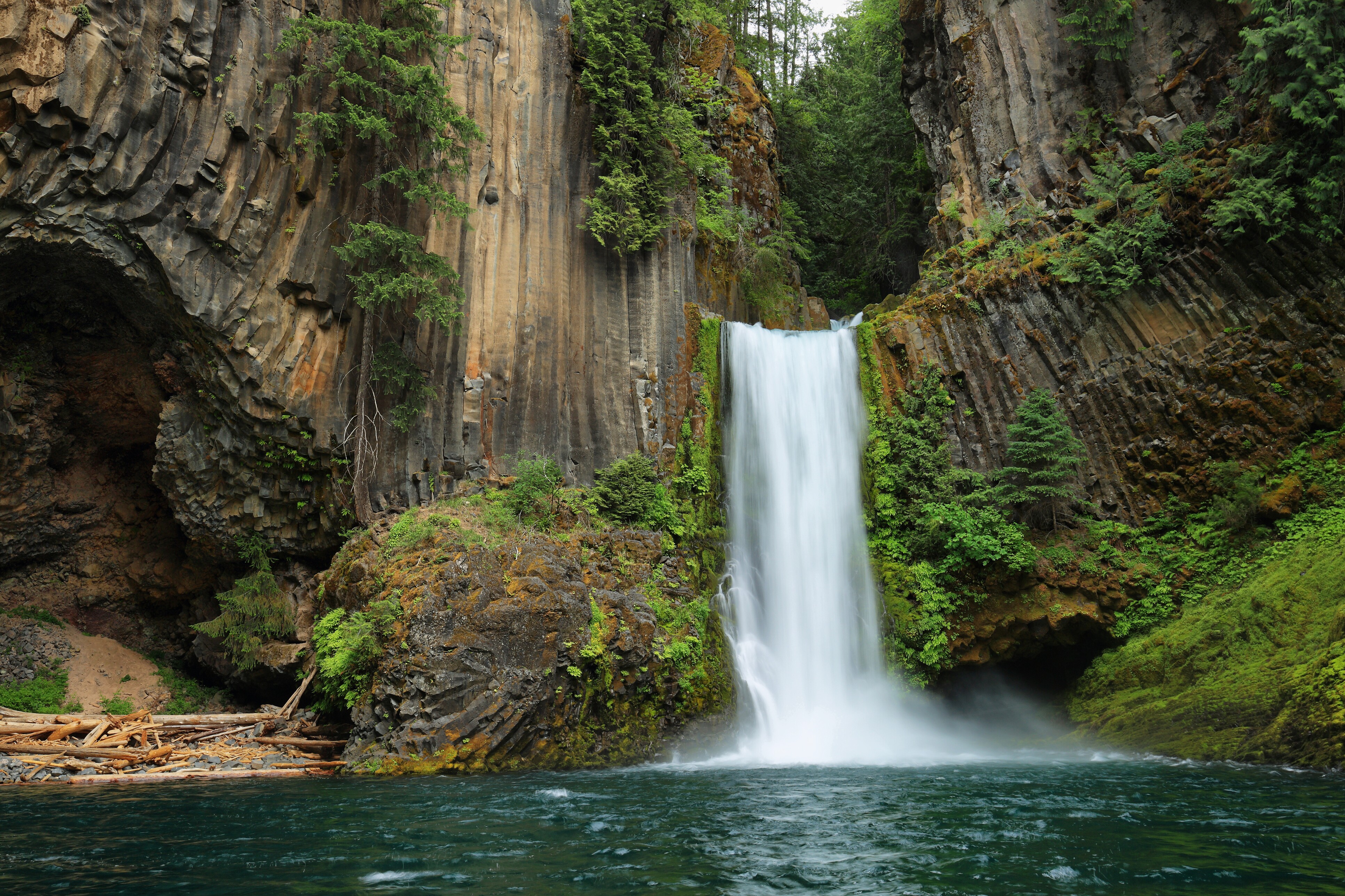 Rogue-Umpqua Scenic Byway Road Trip