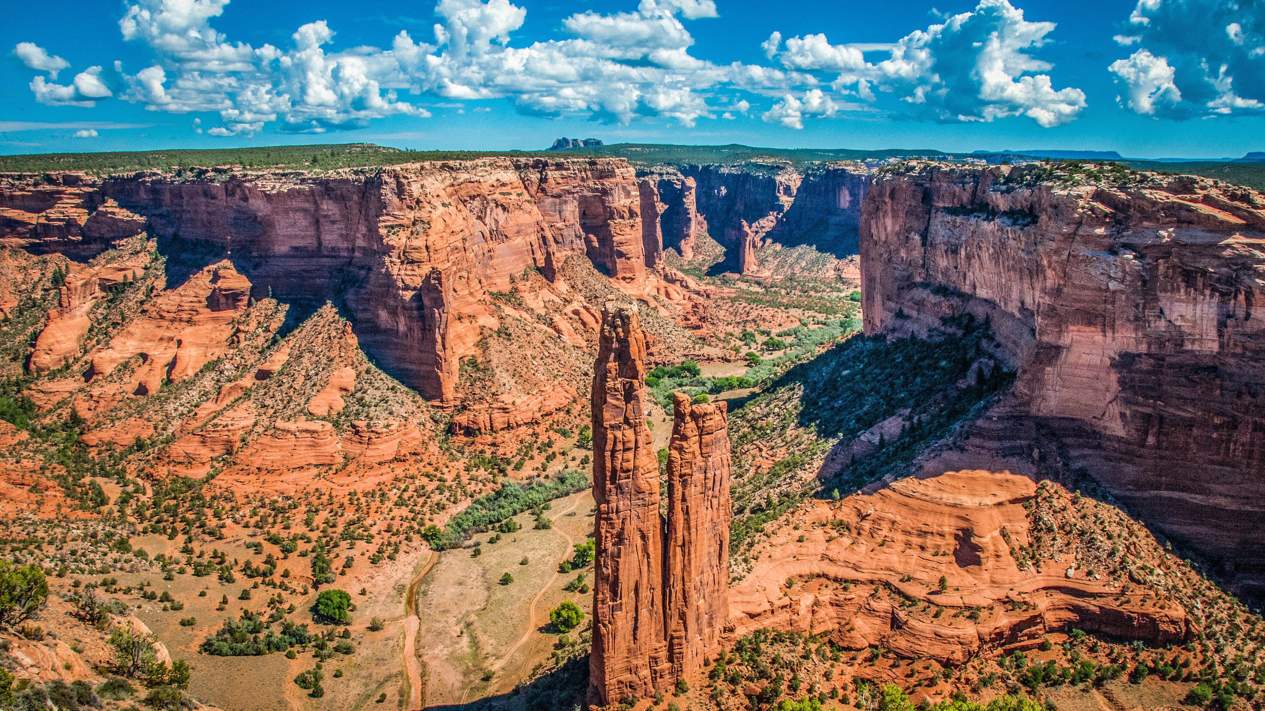 Canyon de Chelly Scenic Rim Drive Road Trip