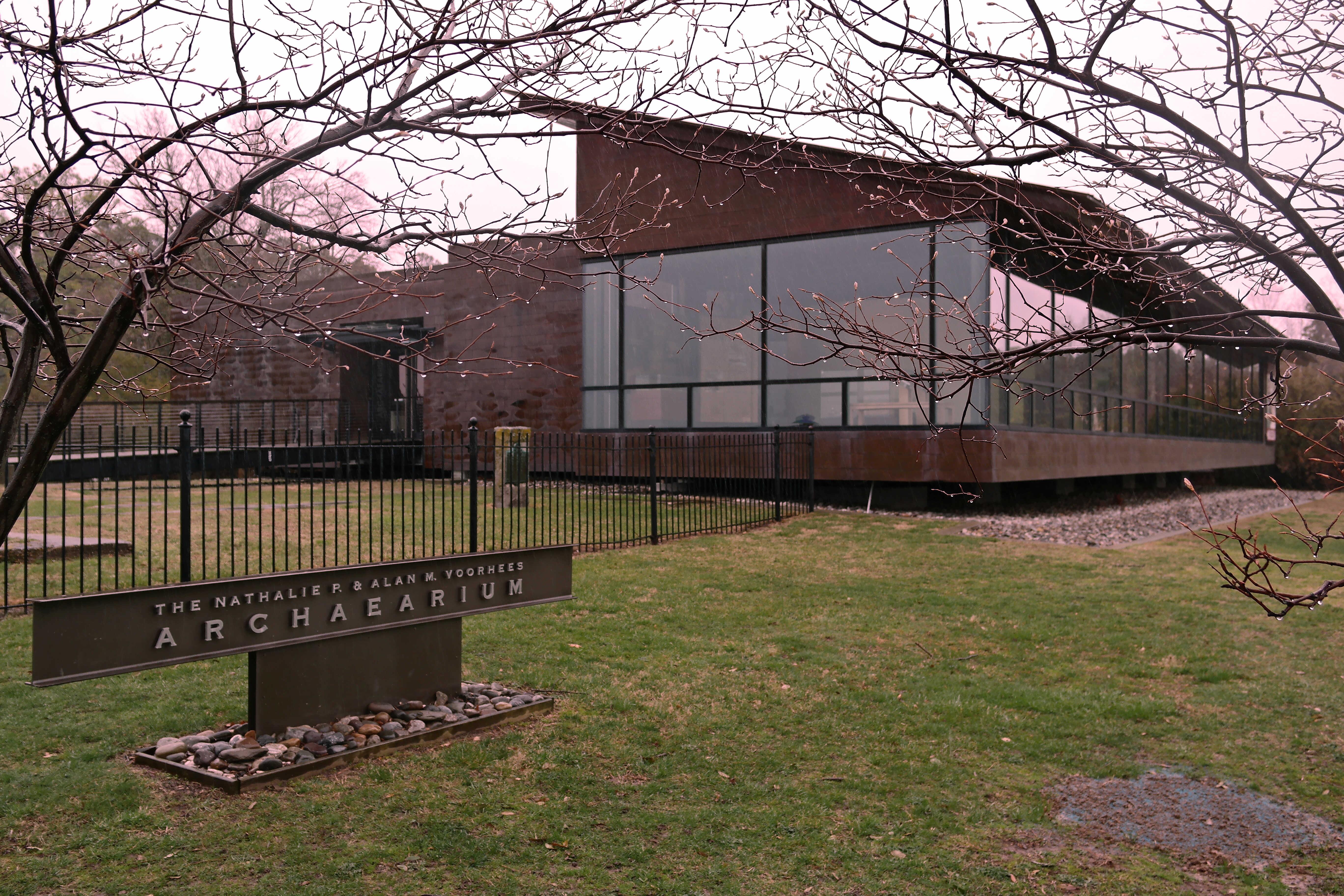 Exterior image of The Natalie P. and Alan M. Voorhees Archaearium in Williamsburg, Virginia.