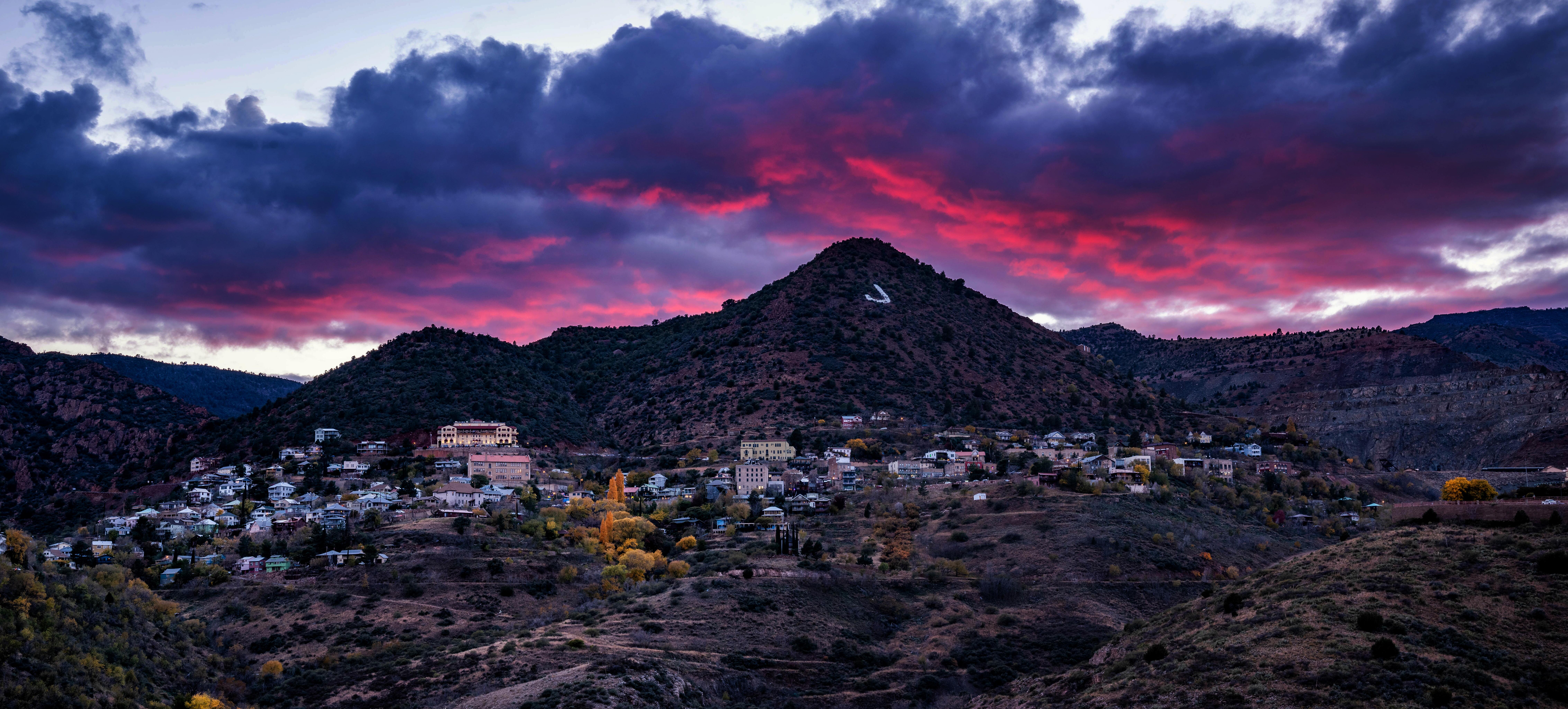Outdoor image of Jerome, Arizona at dusk.