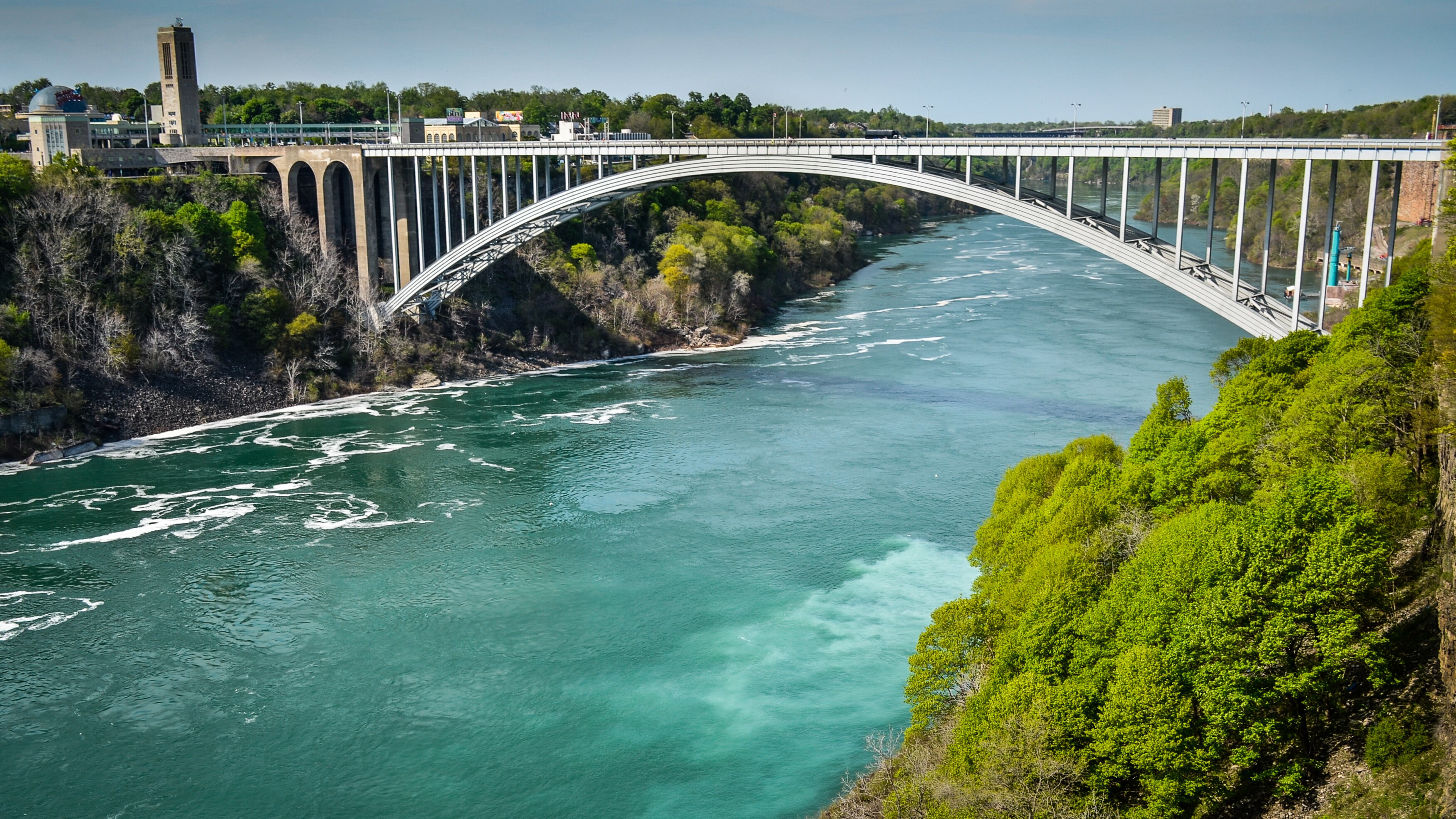 Niagara River Scenic Parkway Road Trip