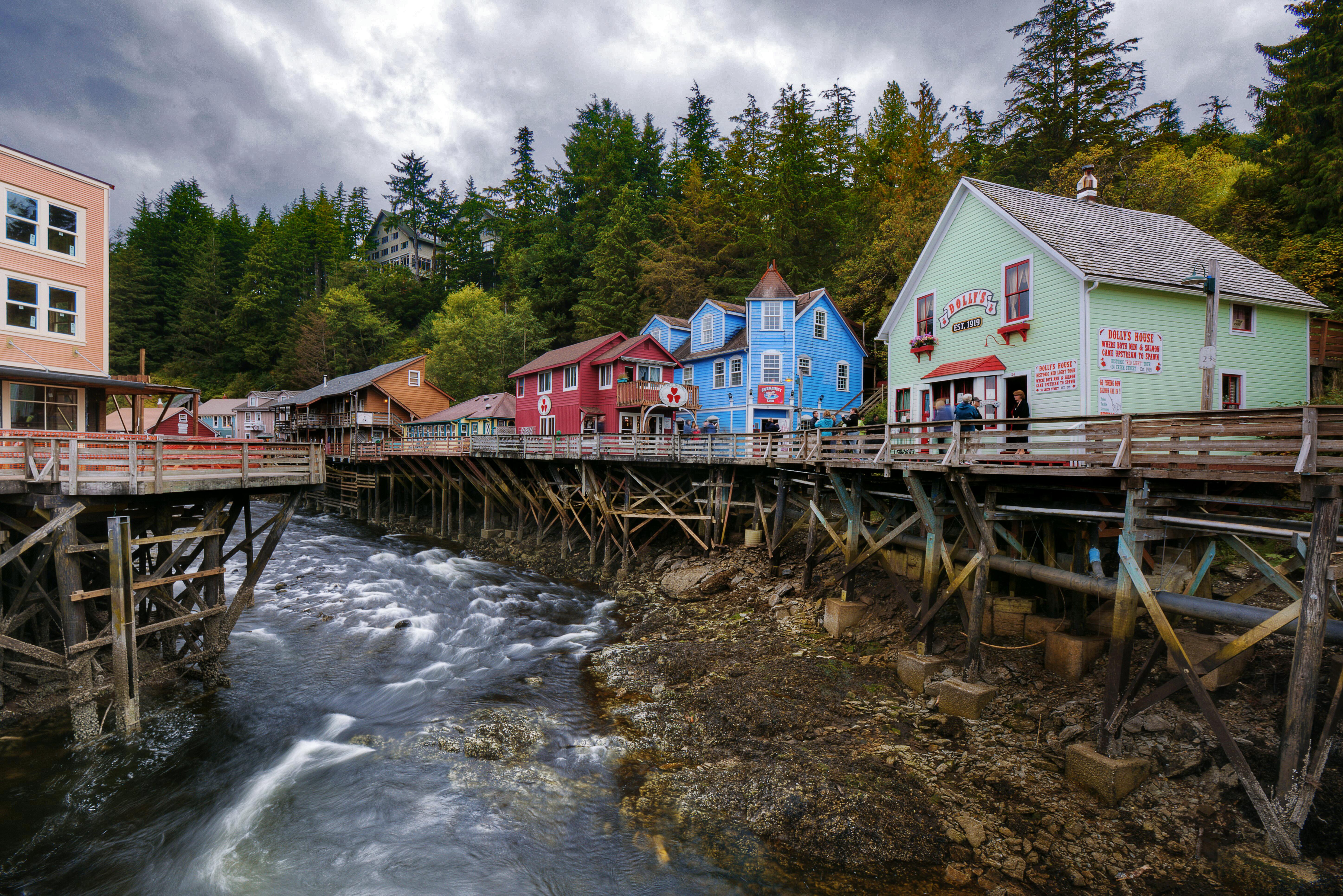 Image of shops and buildings in Fairbanks, Alaska.