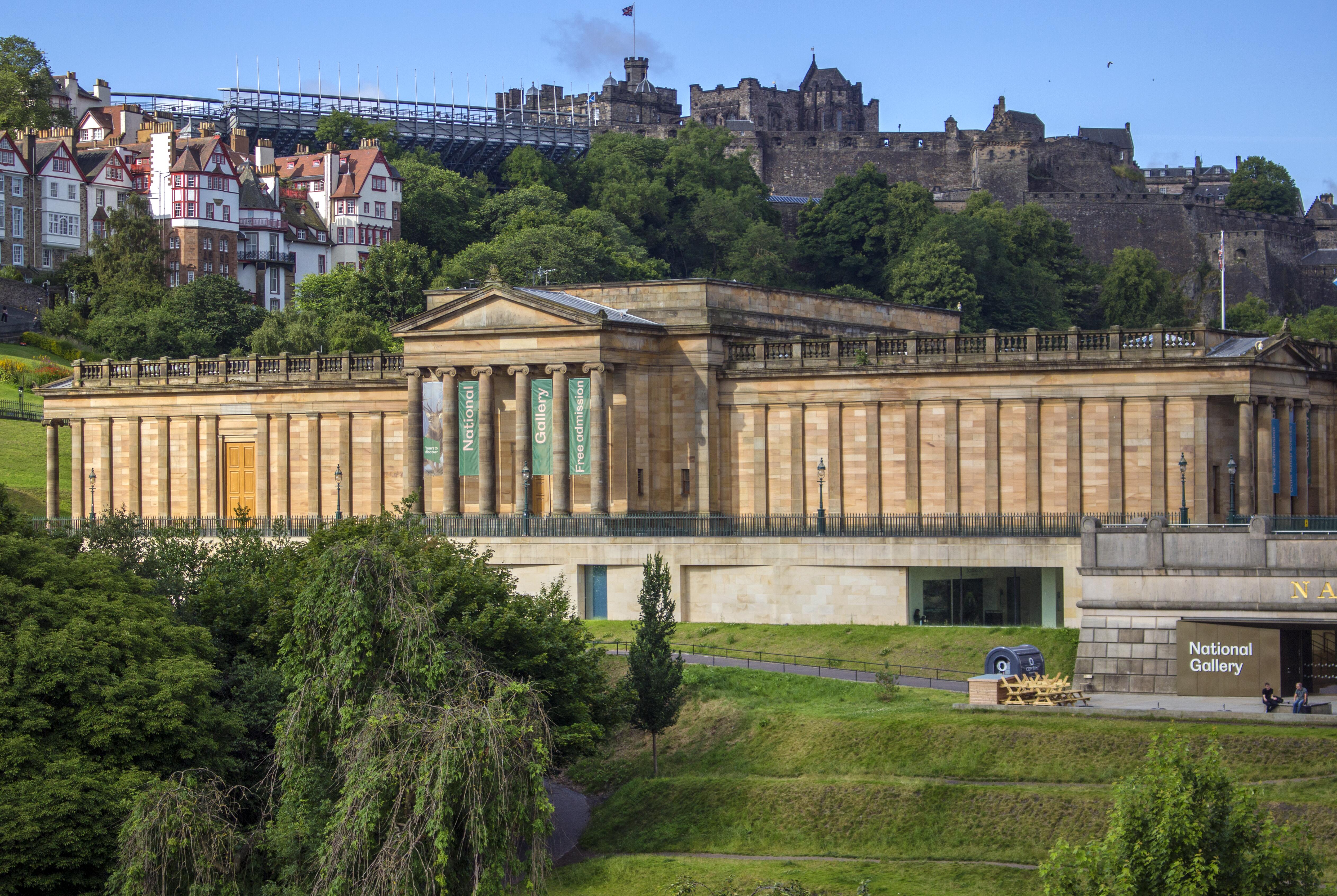 Photo of Scotland National Gallery in Edinburgh, Scotland