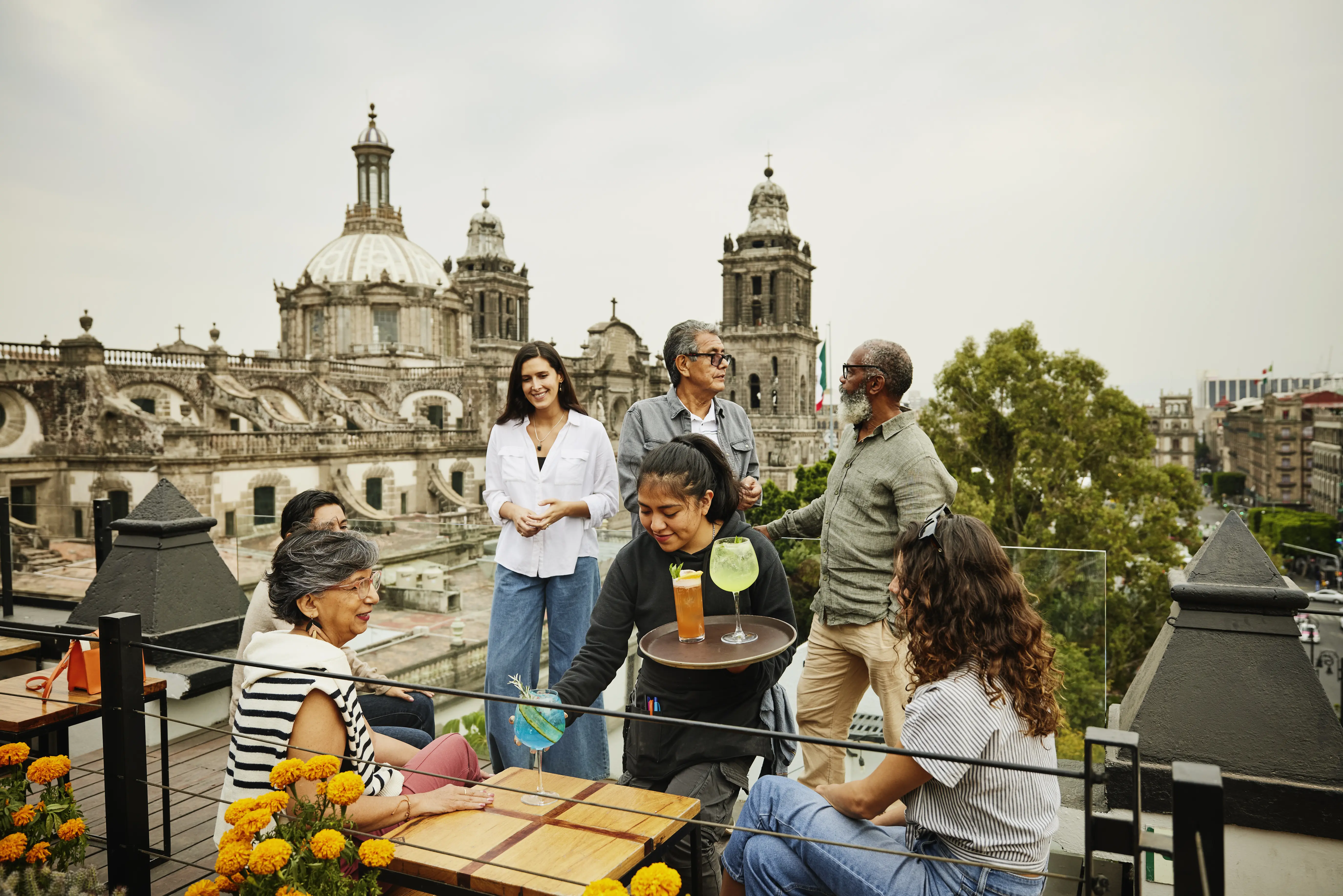 Photo of people eating in Mexico City