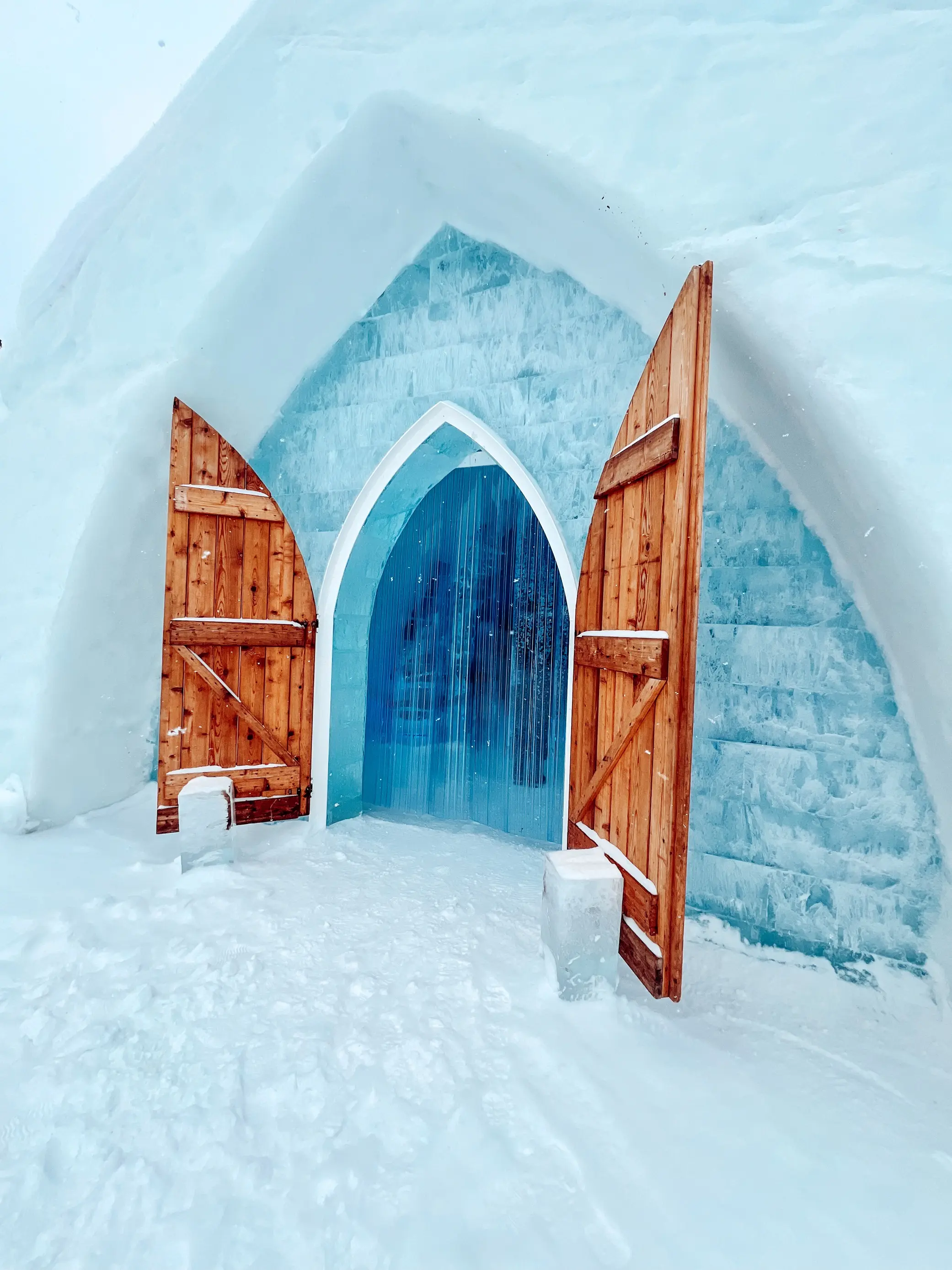 Exterior image of the Hotel De Glace, made of ice.