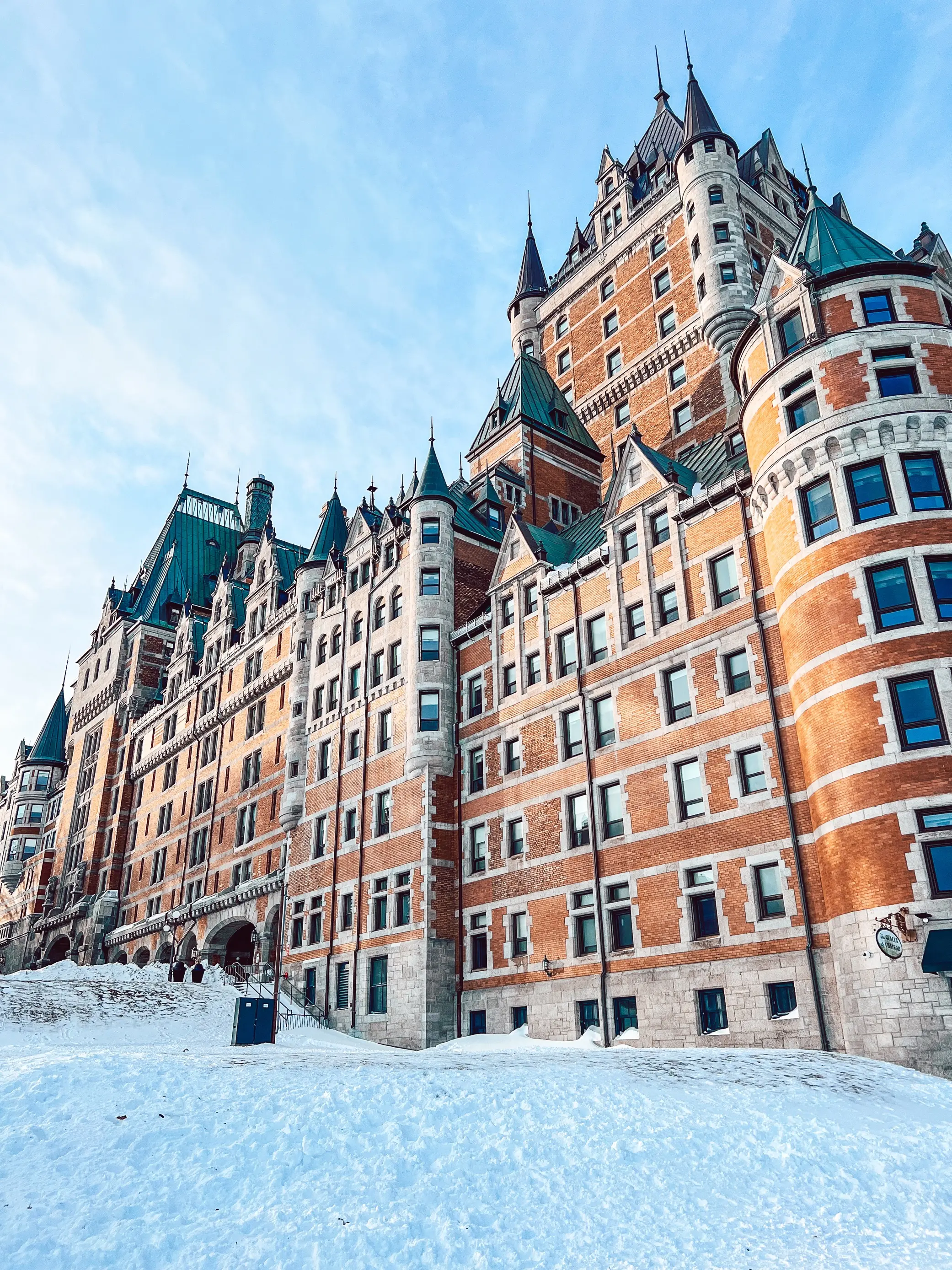 Exterior image of the Fairmont Le Chateau Frontenac.