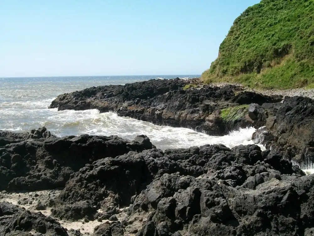 Cape Perpetua Scenic area, ocean, volcanic rocks