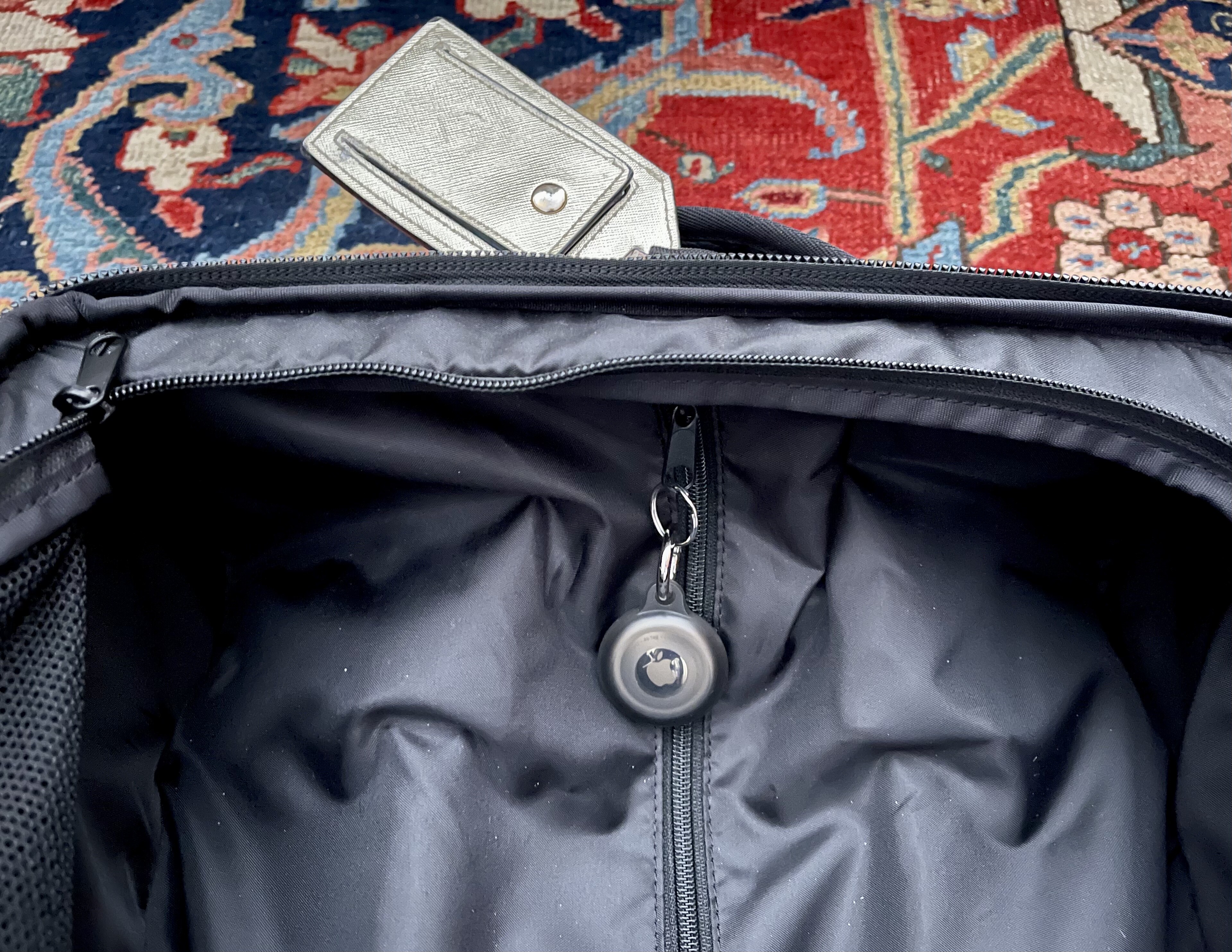 travel packing tips minimalist