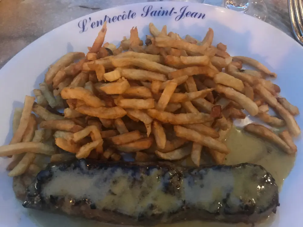 L'Entrecote Saint Jean restaurant Quebec City