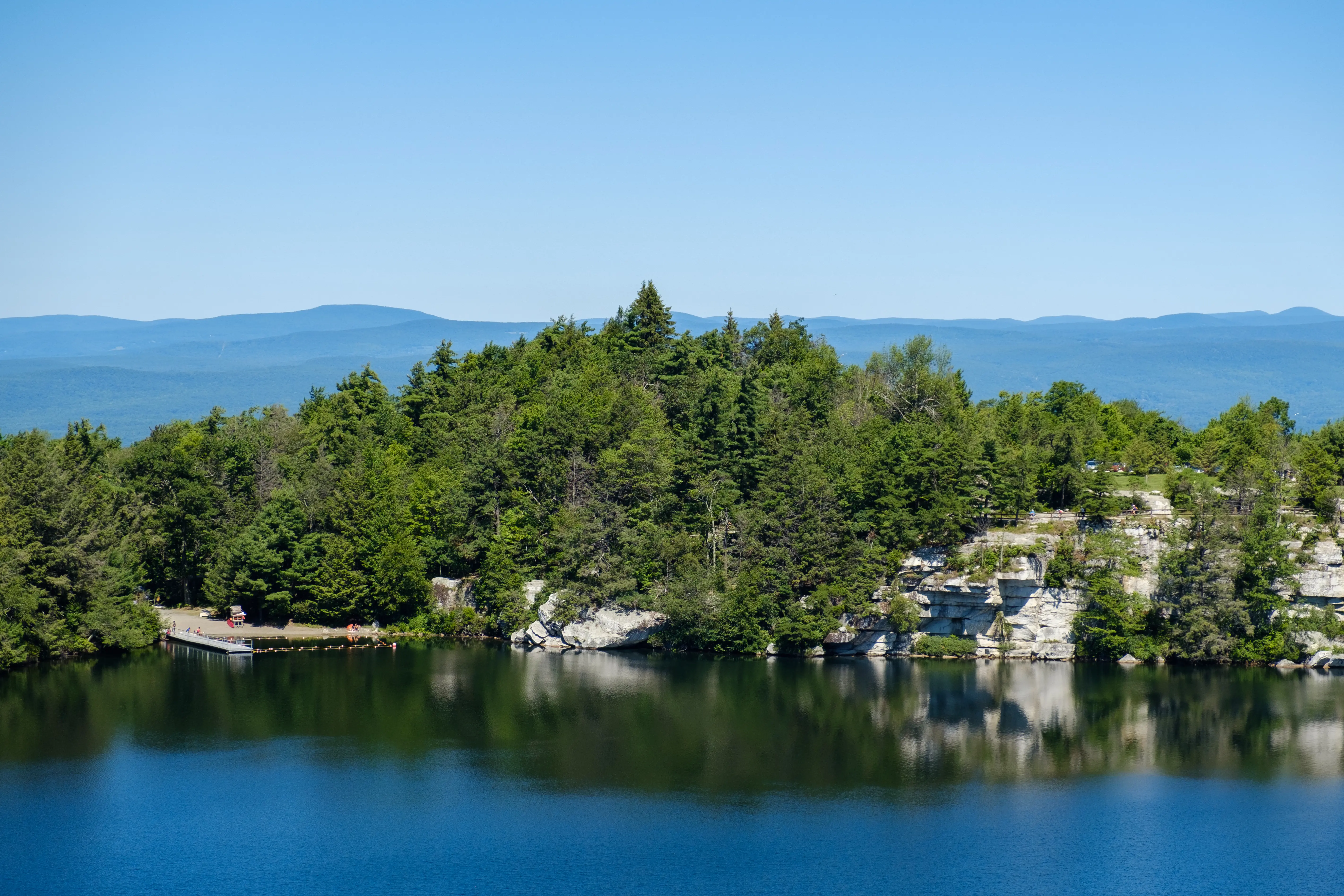 Outdoor landscape image of the scenery of Minnewaska State Park