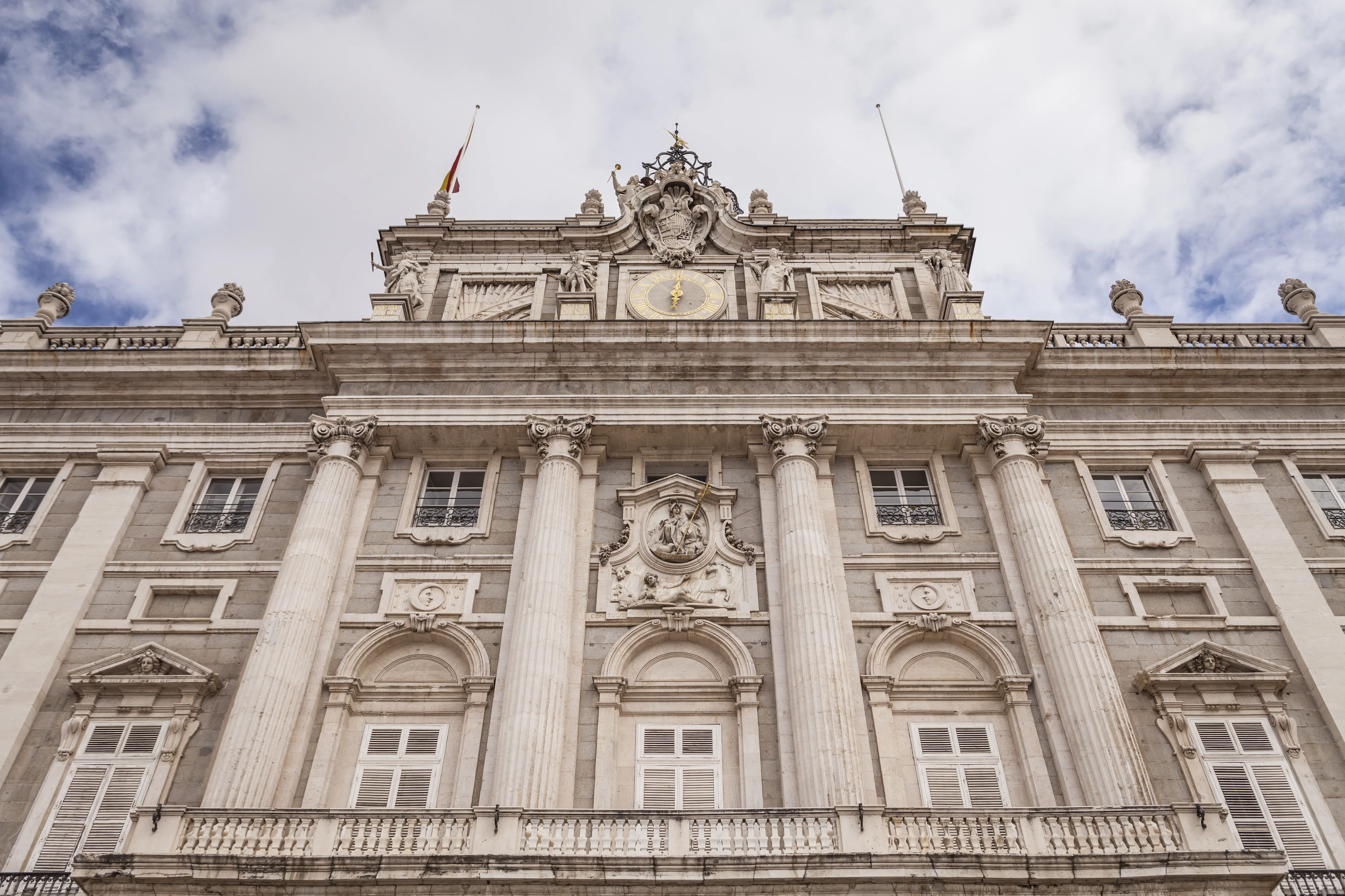 Photo of the royal palace of Madrid