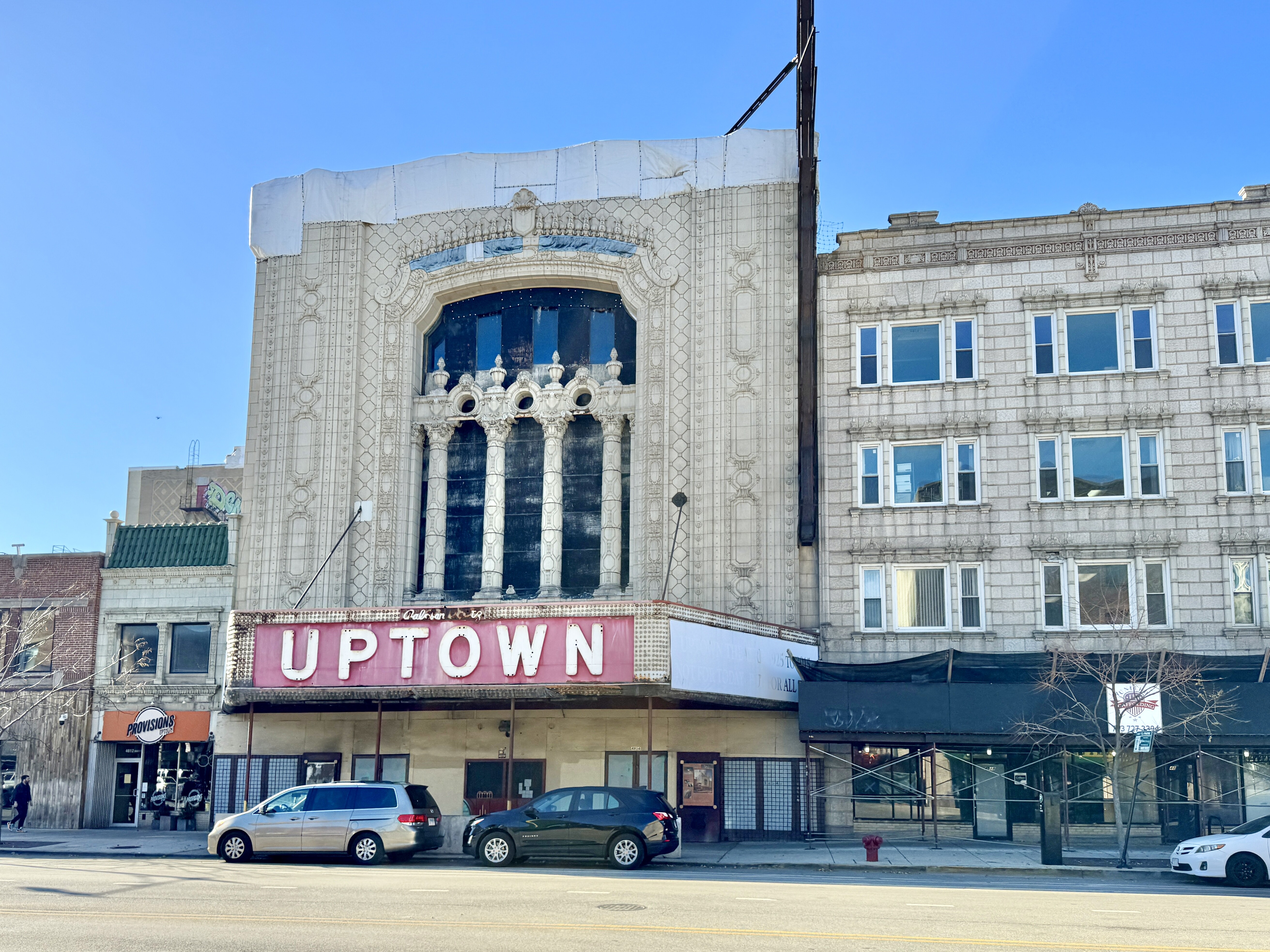 Image of the old Uptown Theater in Uptown Chicago.
