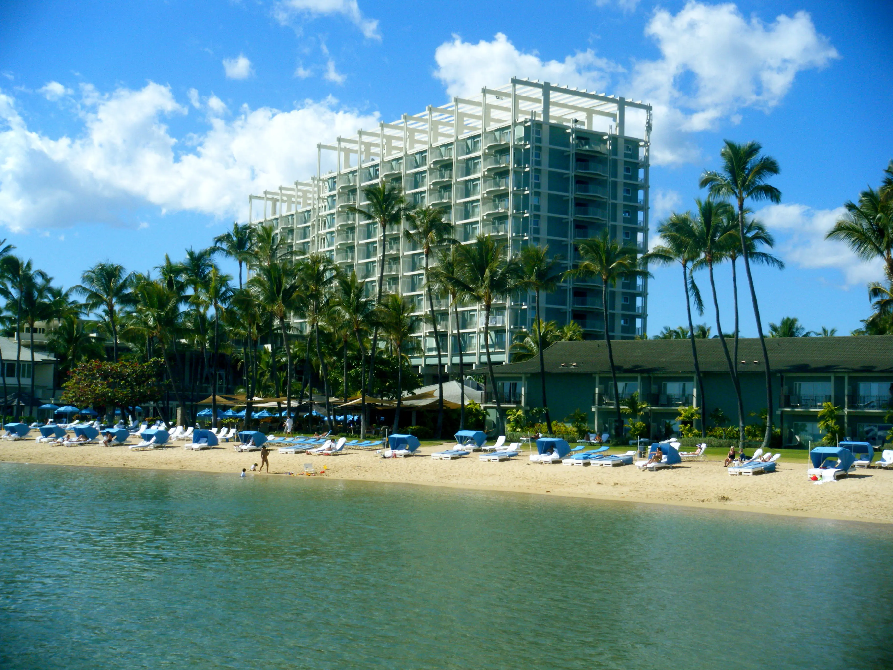 Outdoor picture of the Kahala Hotel & Resort in Honolulu, Hawaii.