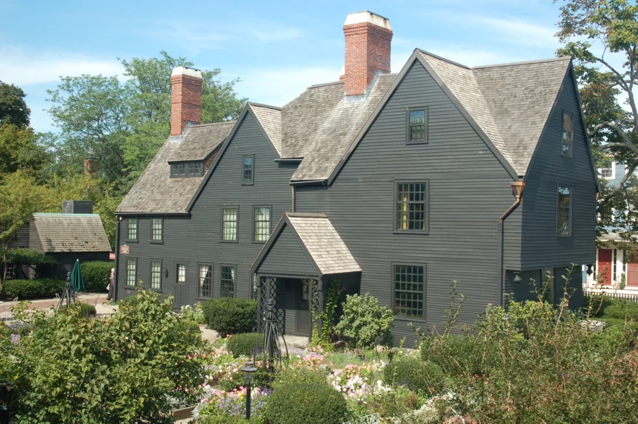 Exterior photo of the House of Seven Gables in Salem Massachusetts