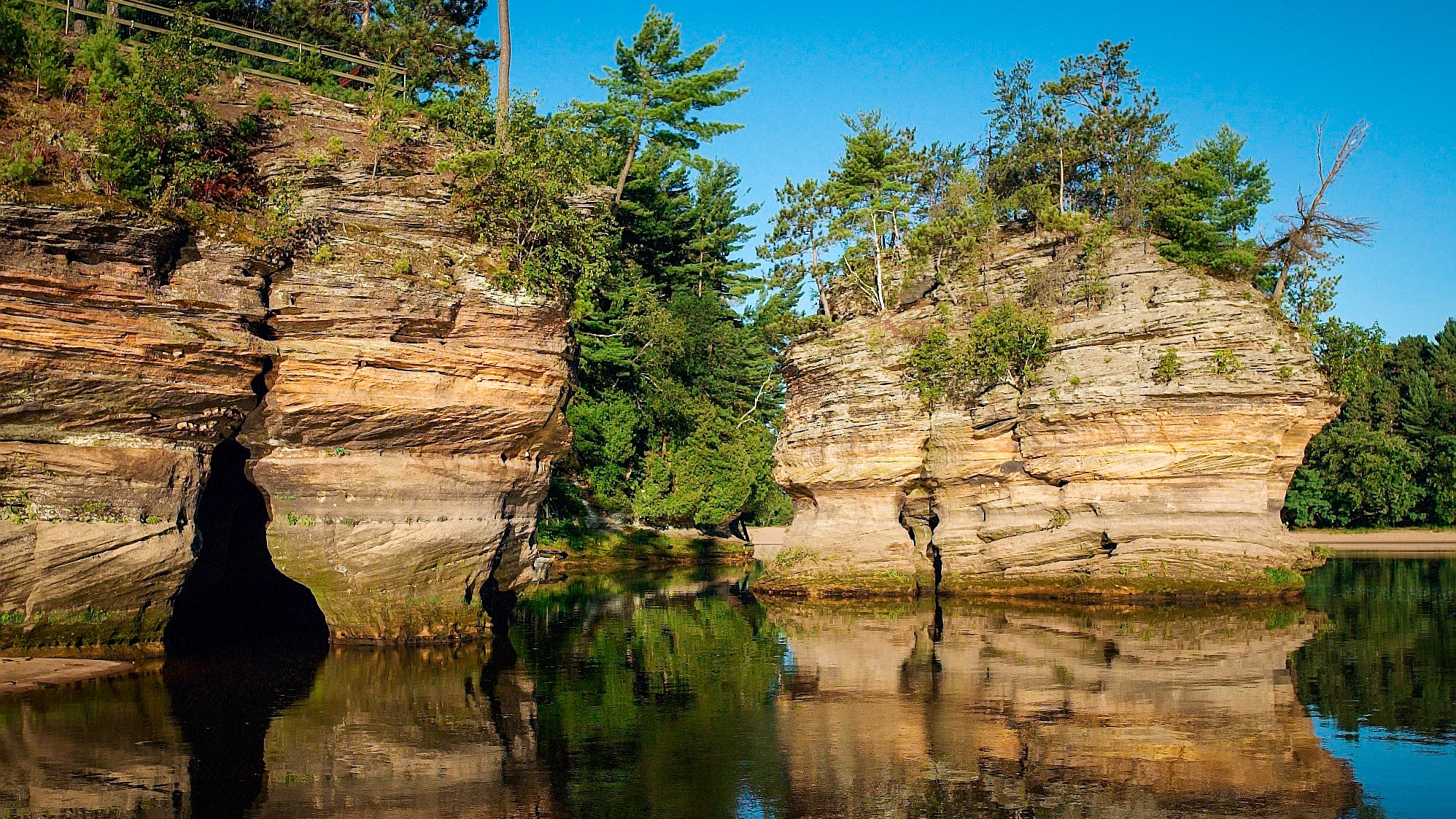 Sandstone Scenic Highway Road Trip