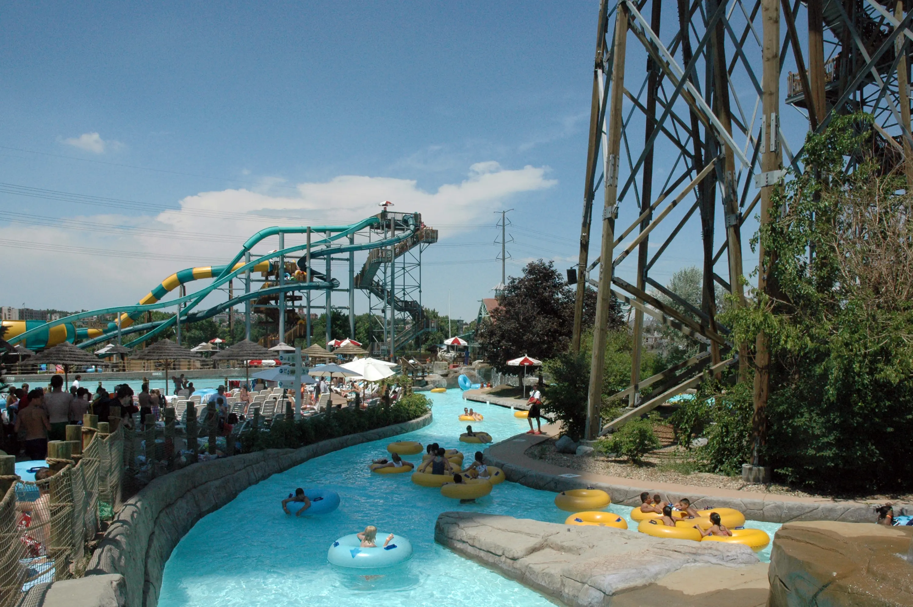 Image of Island Kingdom family water park, next to Elitch Gardens.