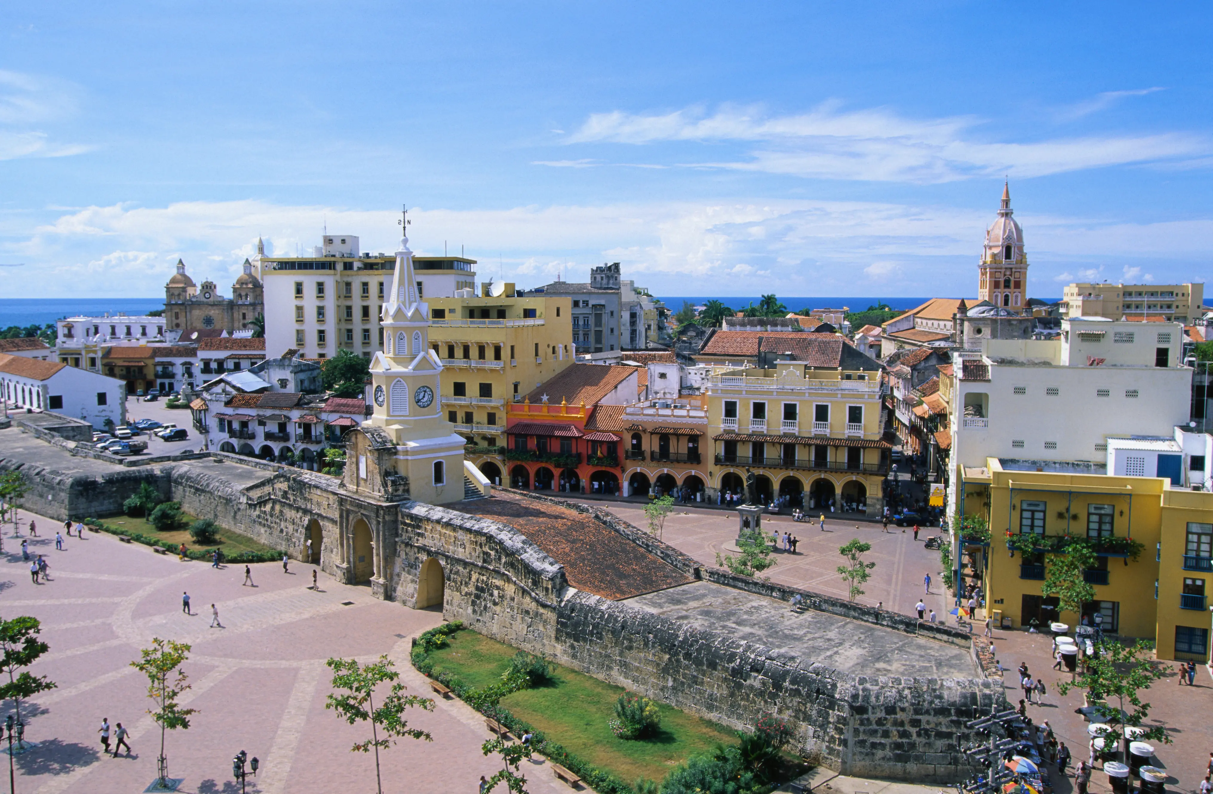 Photo of the Puerta del Reloj in Cartagena, Columbia