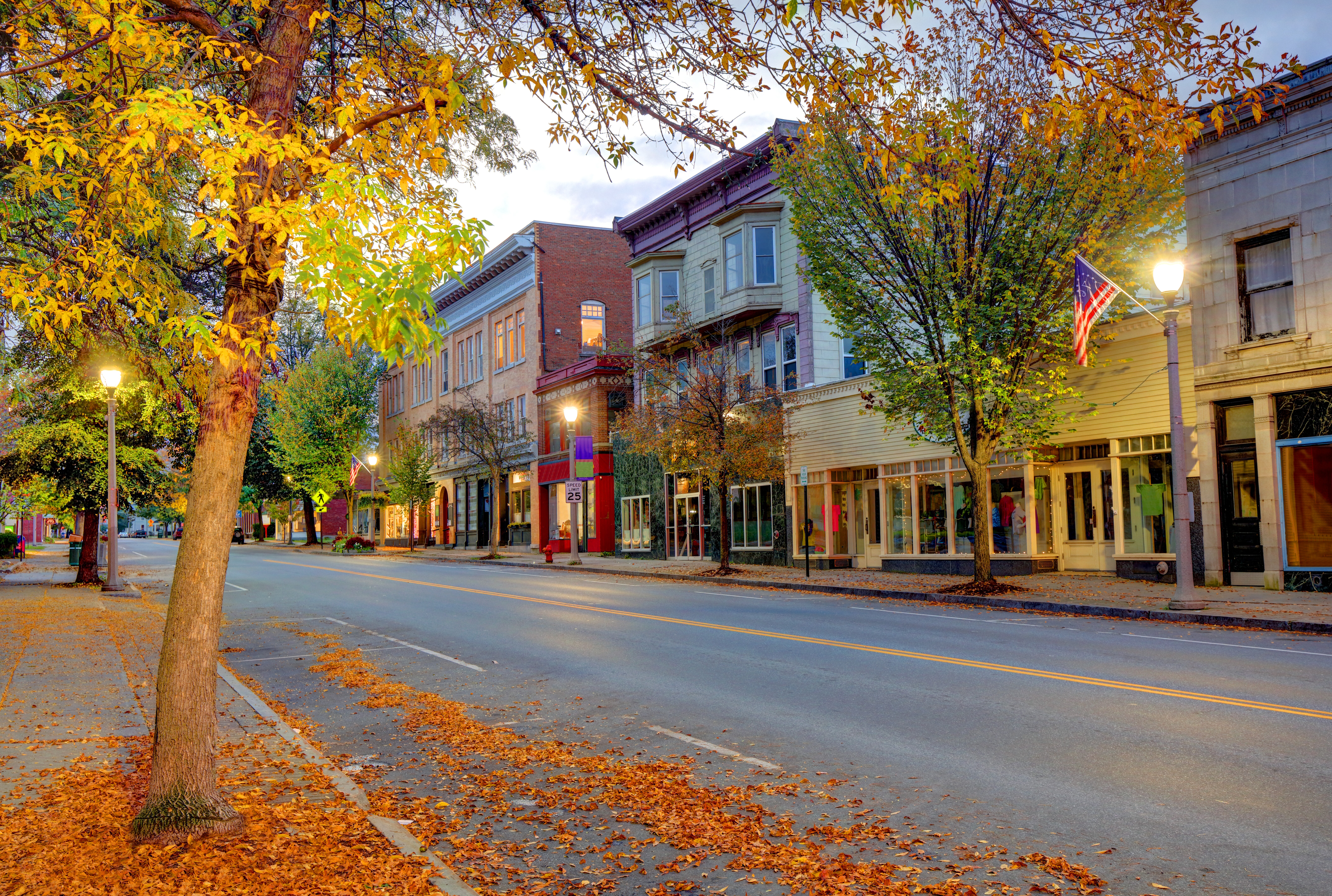 Image of fall foliage and scenery in Bennington, Vermont.