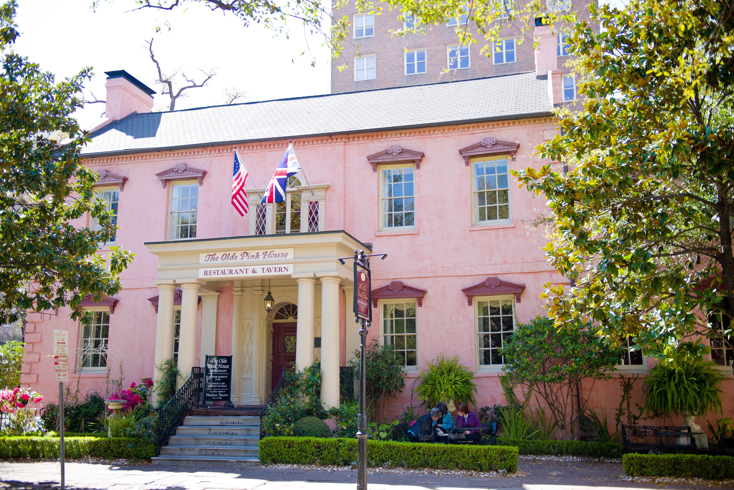 historic houses to visit in savannah