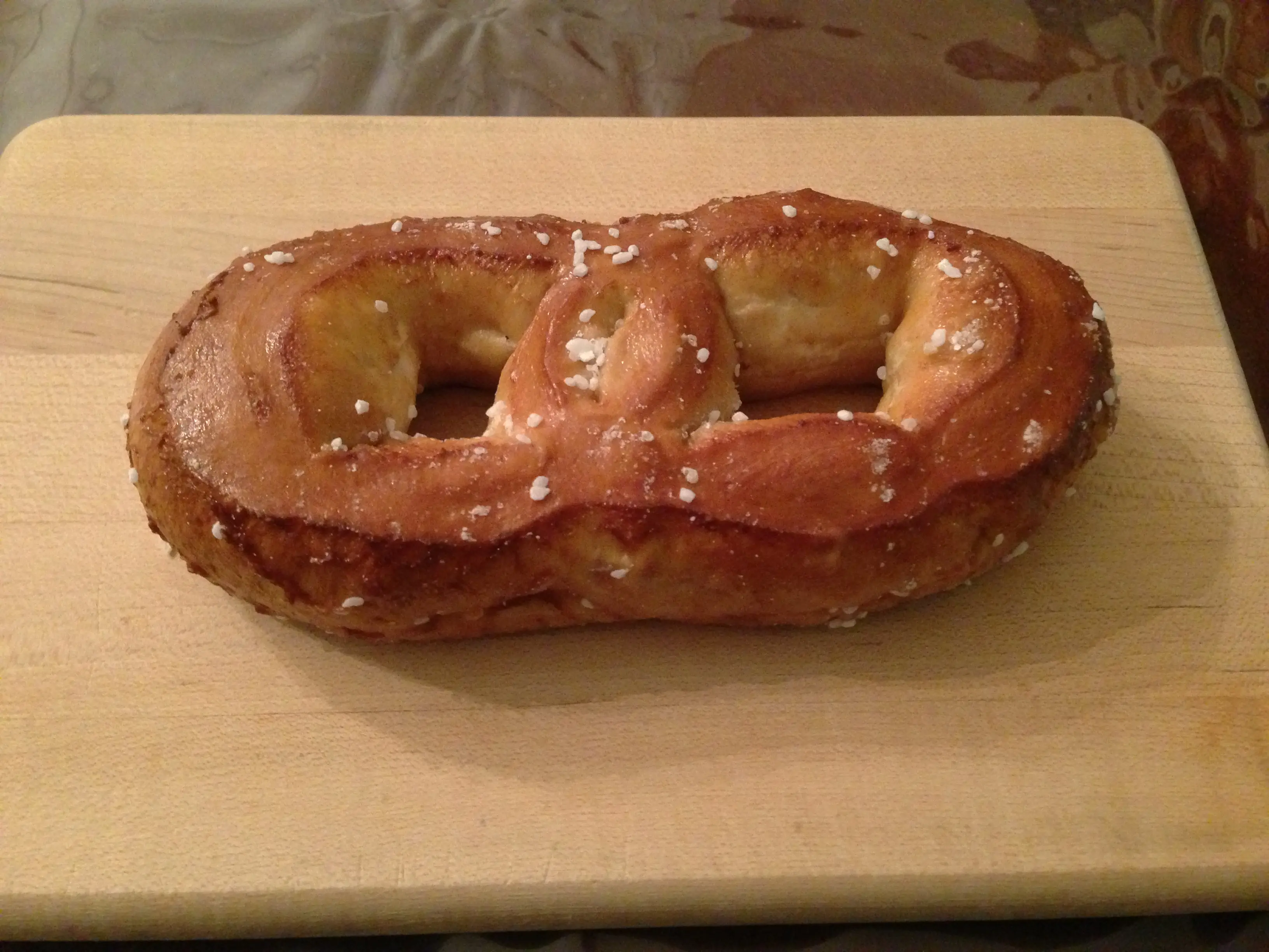 Image of a Philadelphia style pretzel, with its signature shape.