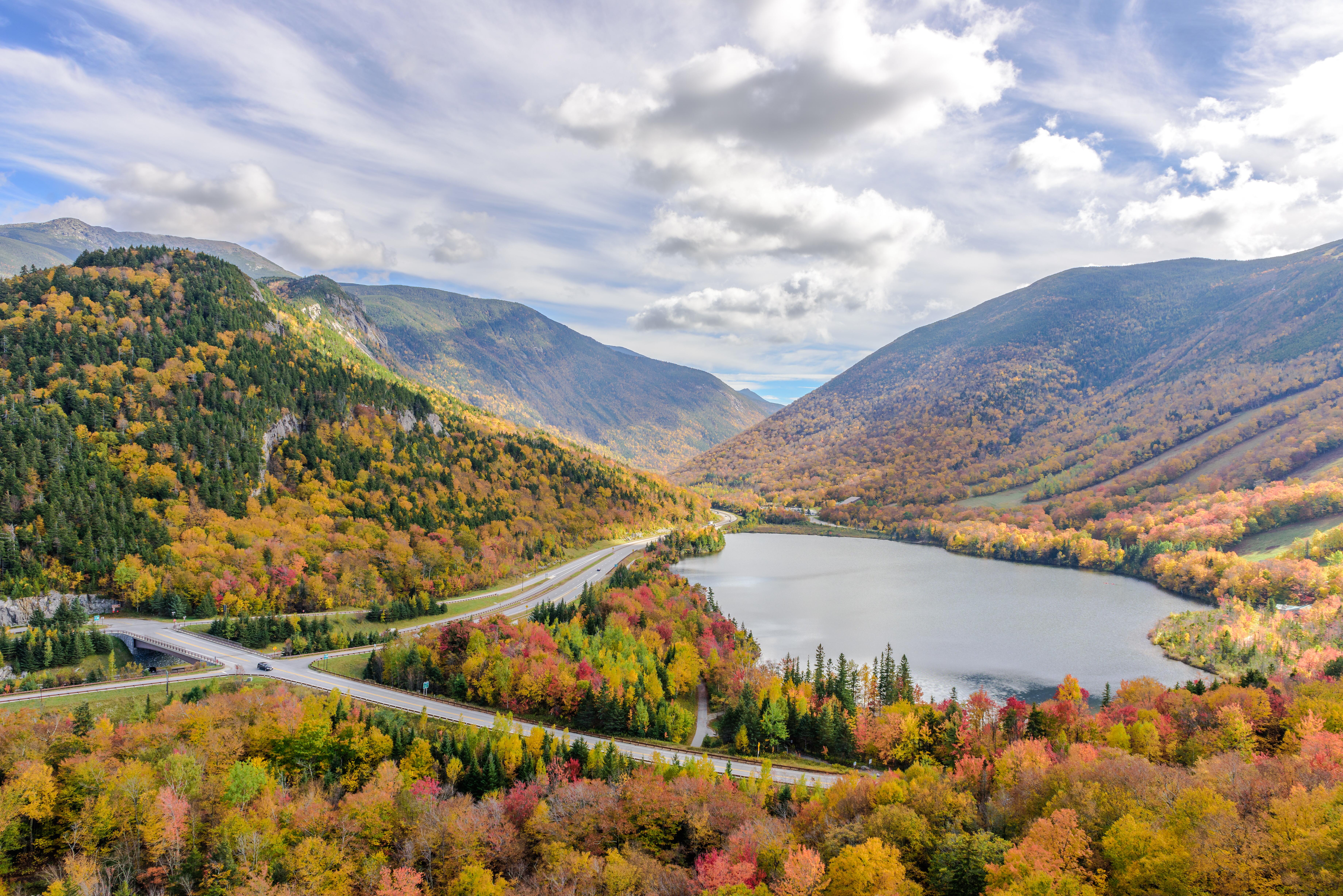 Outdoor image of the landscape scenery of Franconia Notch State Park in the fall.