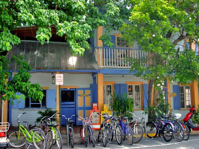 bikes, bicycles, restaurant, dining, food, exterior