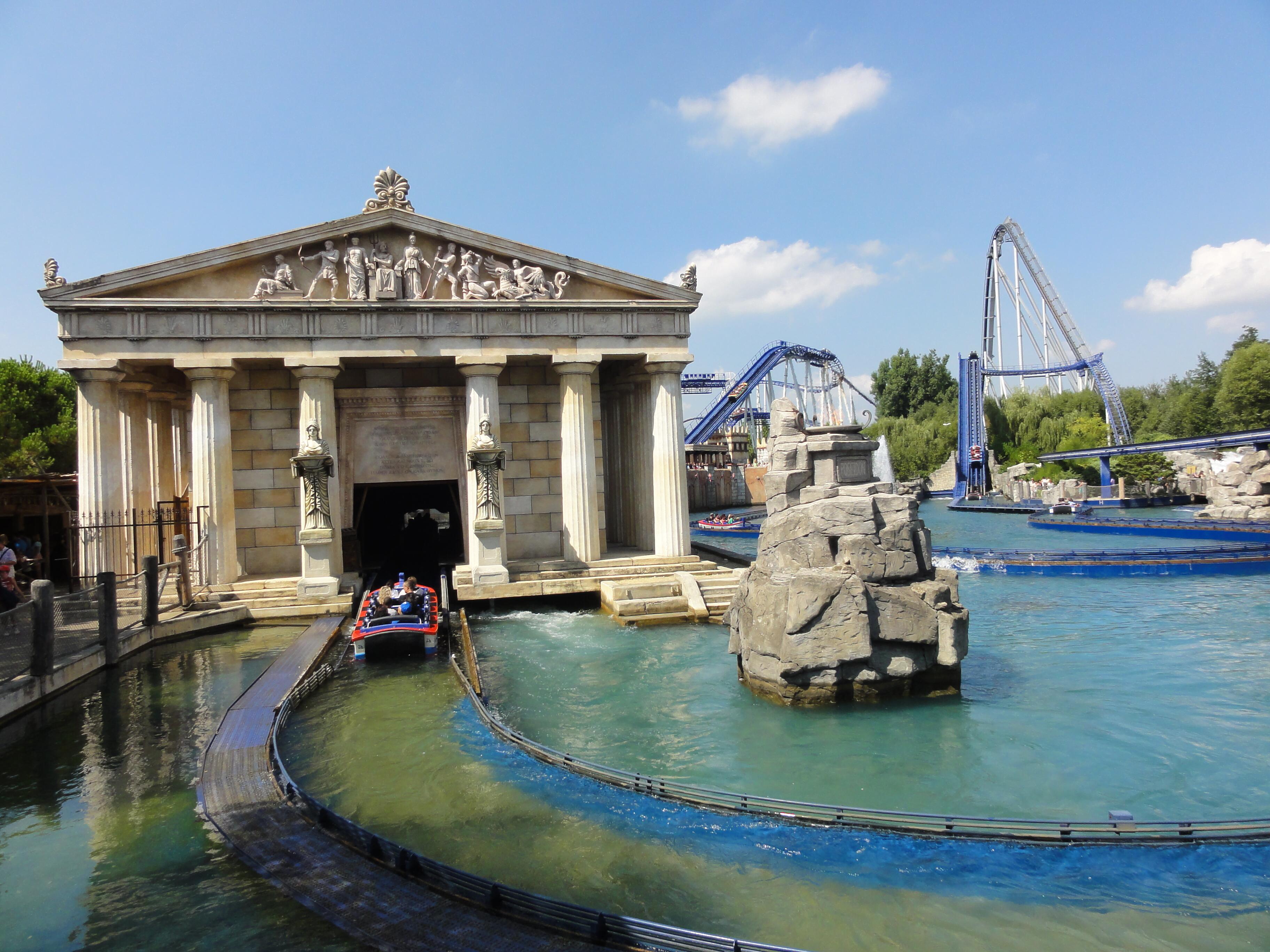 Image of the Poseidon water ride at Europa Park.