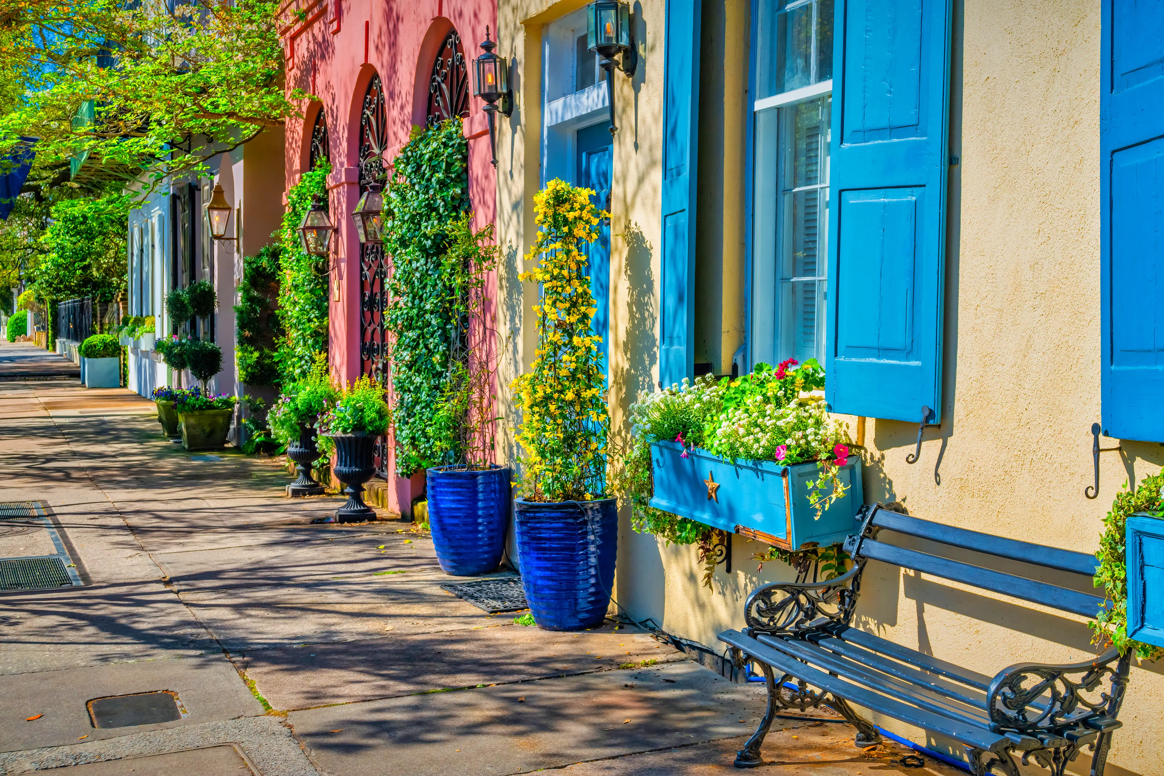 Historic 18th century Rainbow Row in Charleston, South Carolina
