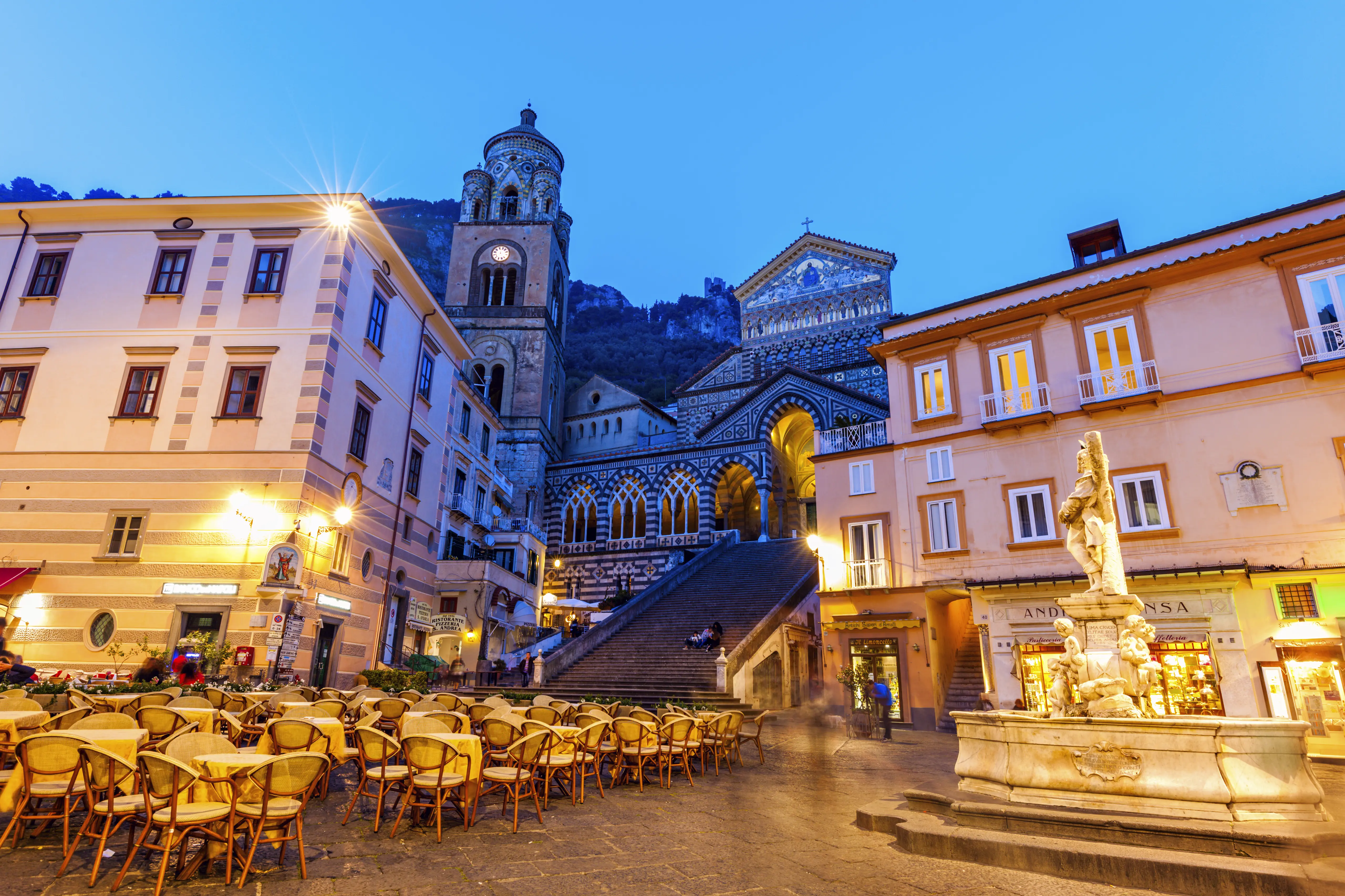 Photo of Piazza Dante Amalfi