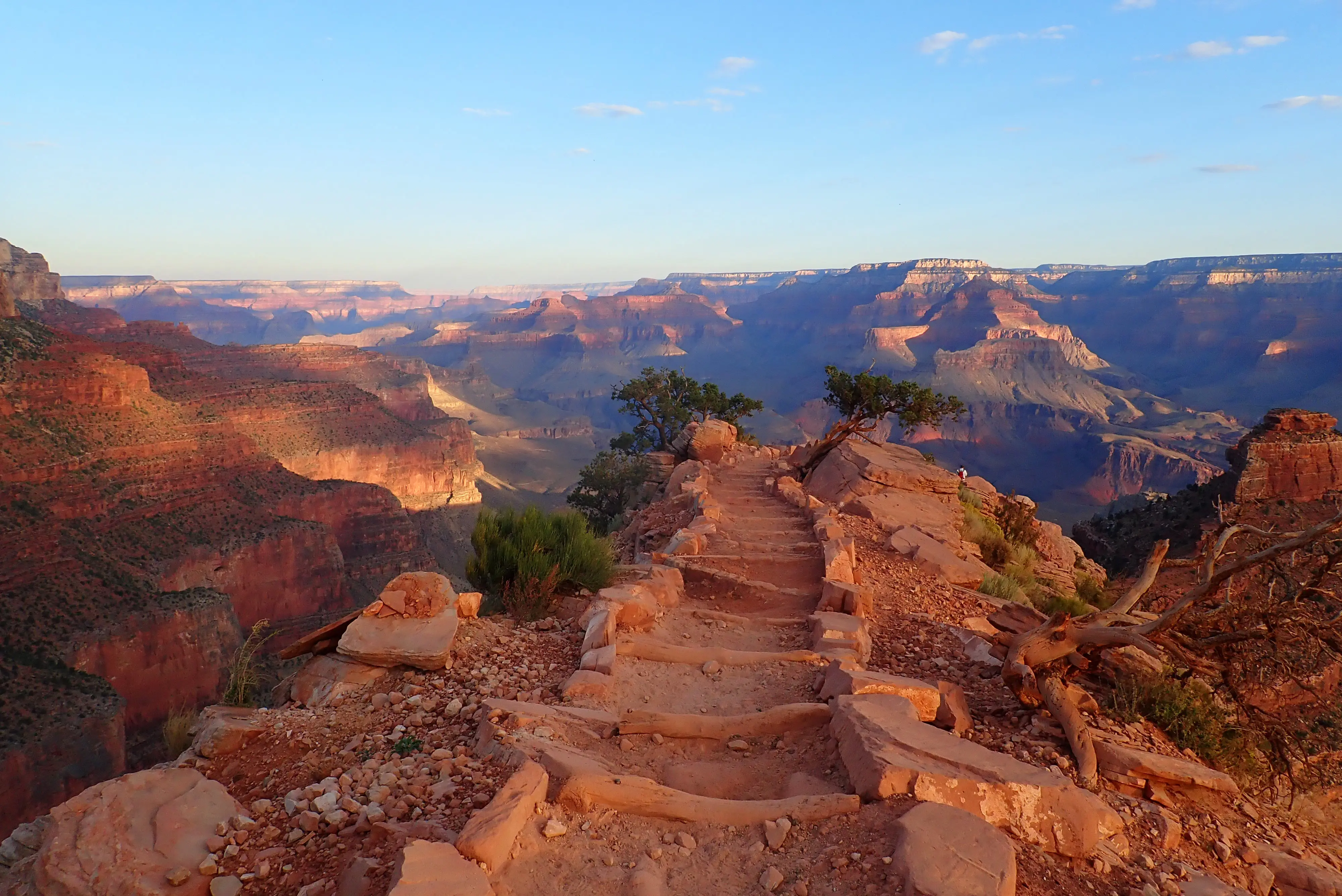 South Kaibab Trail with orange rocky path going into the canyon at sunrise