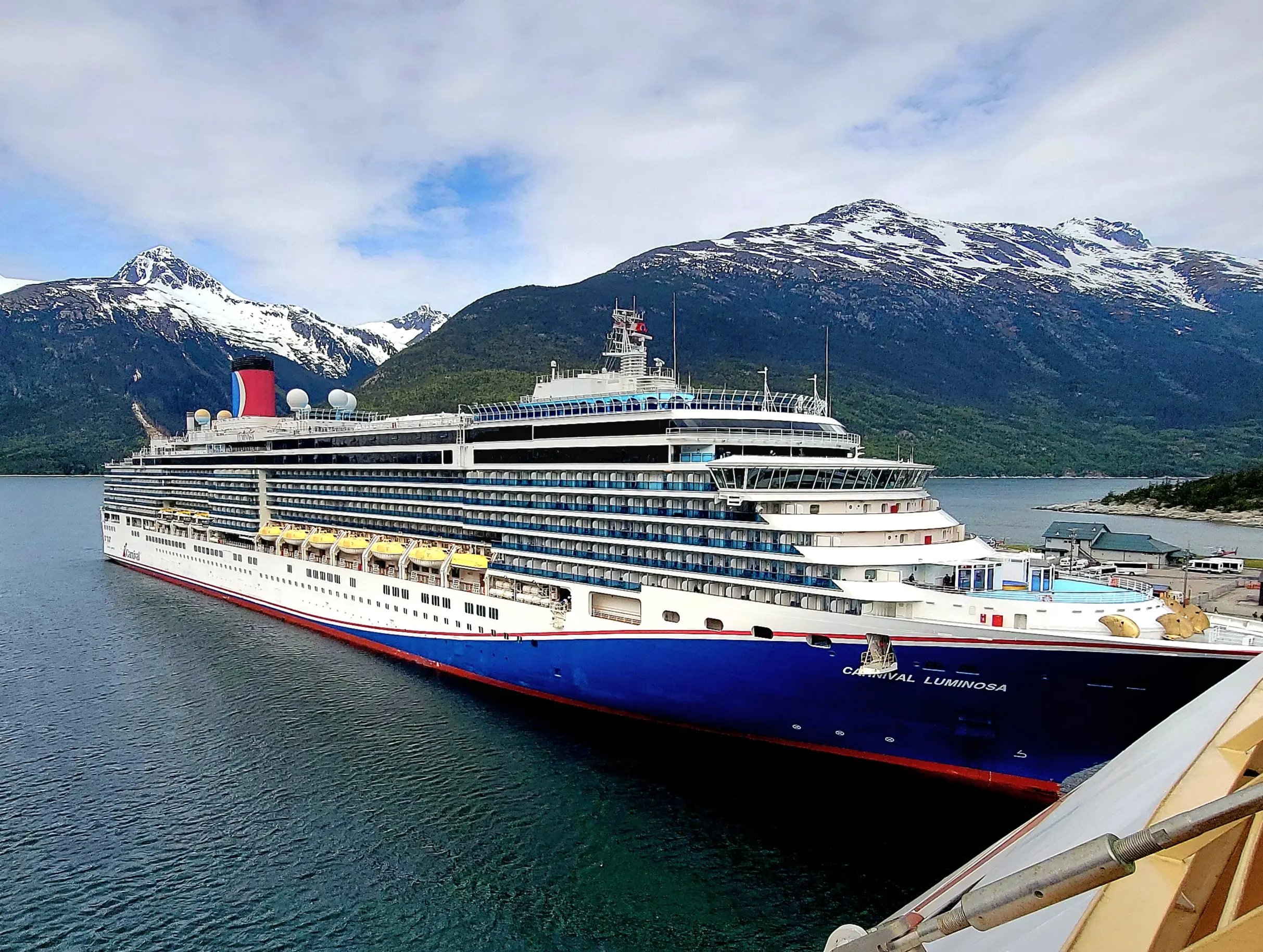 Image of the Carnival Luminosa cruise ship in Skagway, Alaska.