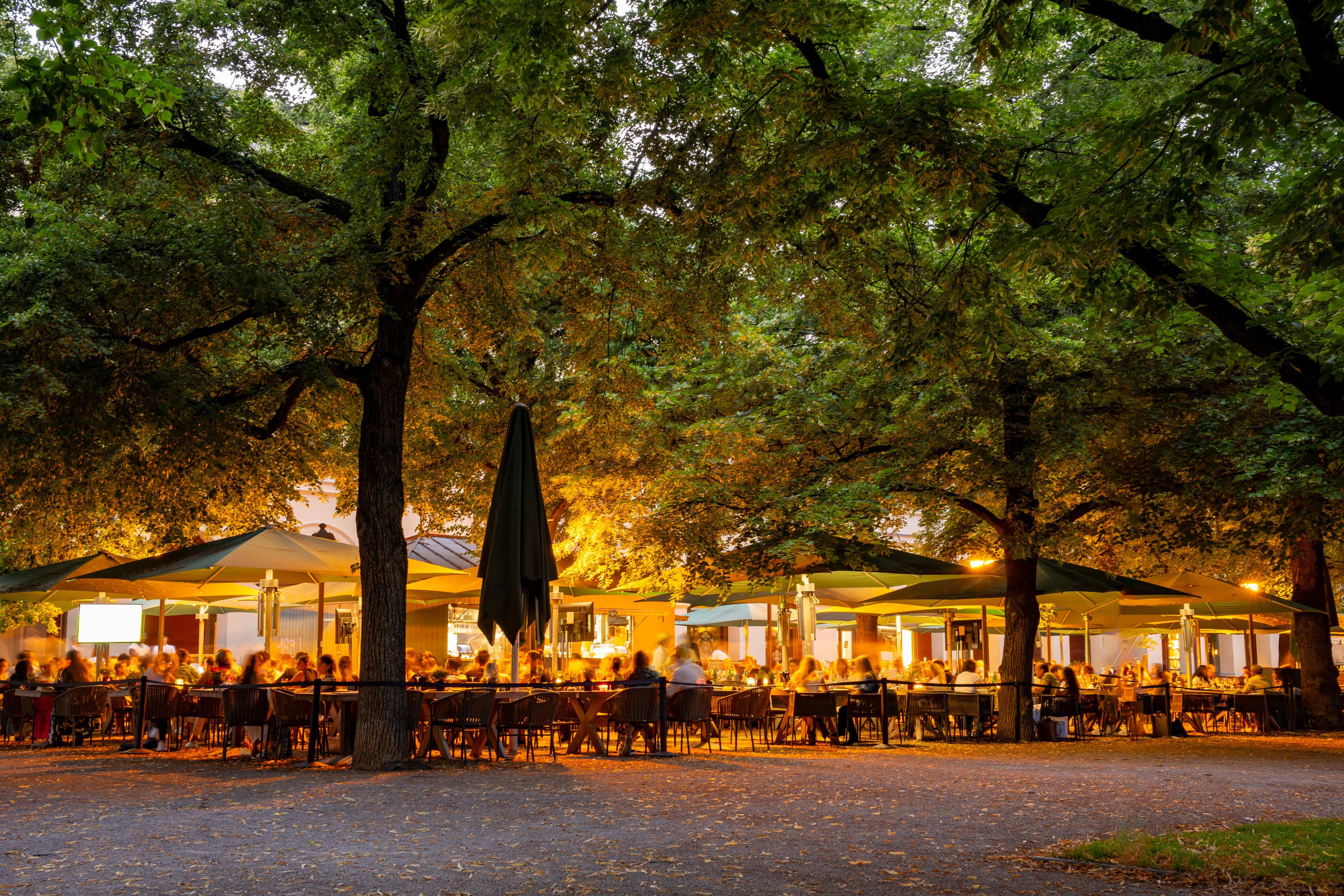 Photo of a Restaurant at night in Munich