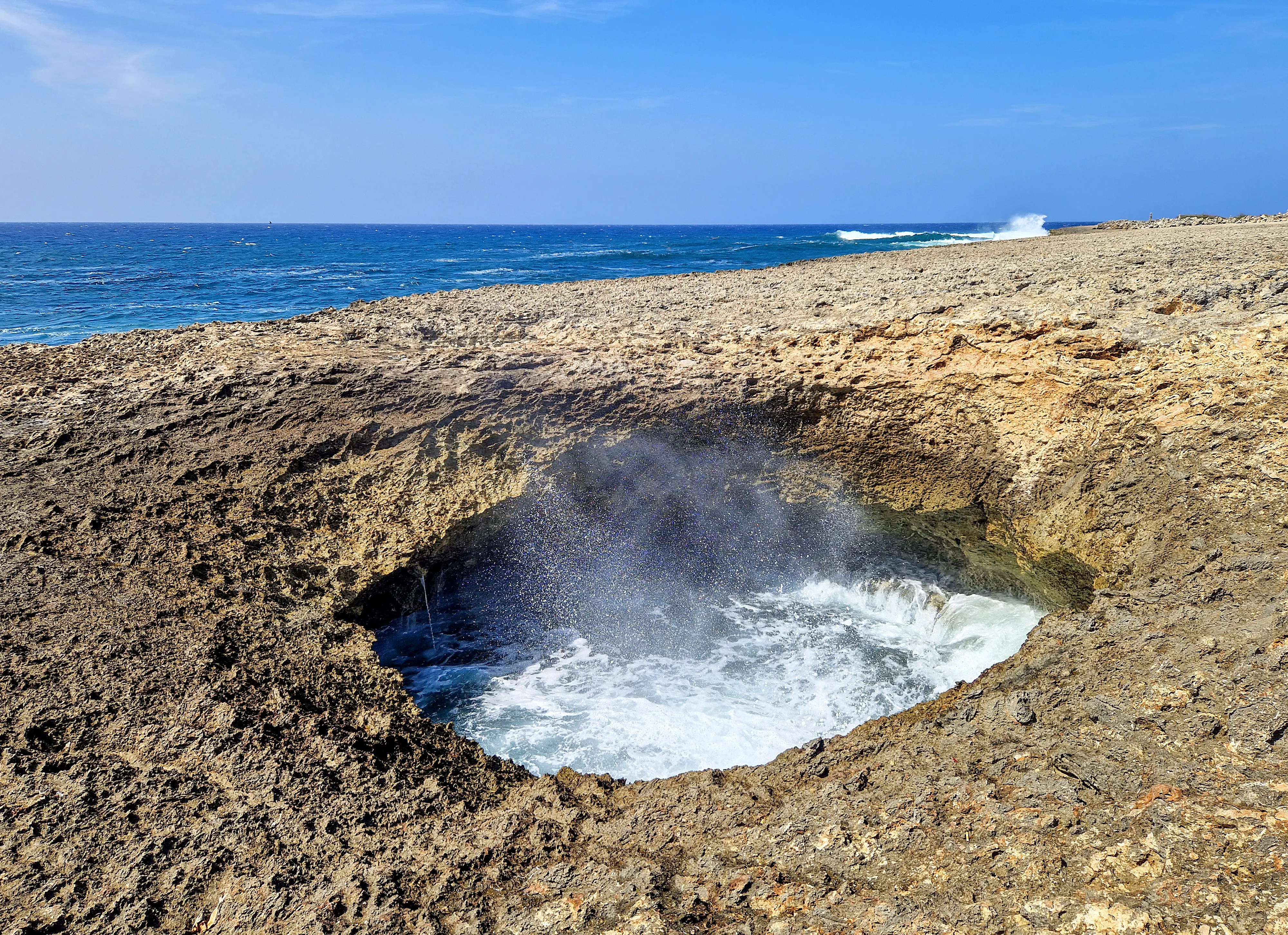 Image of the Watamula Blow Hole in Curaçao.