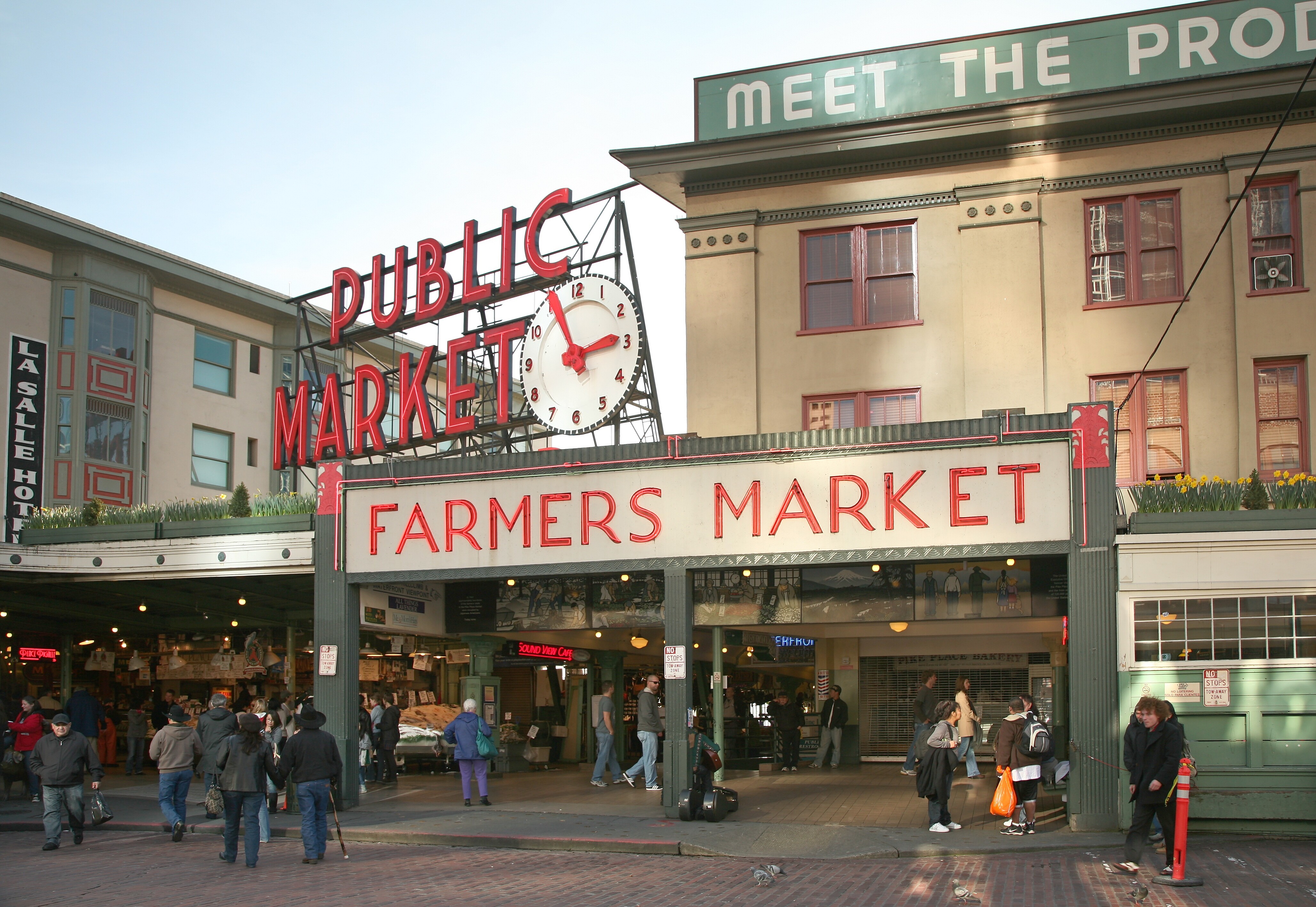 Exterior image of Pike Place Market in Seattle.