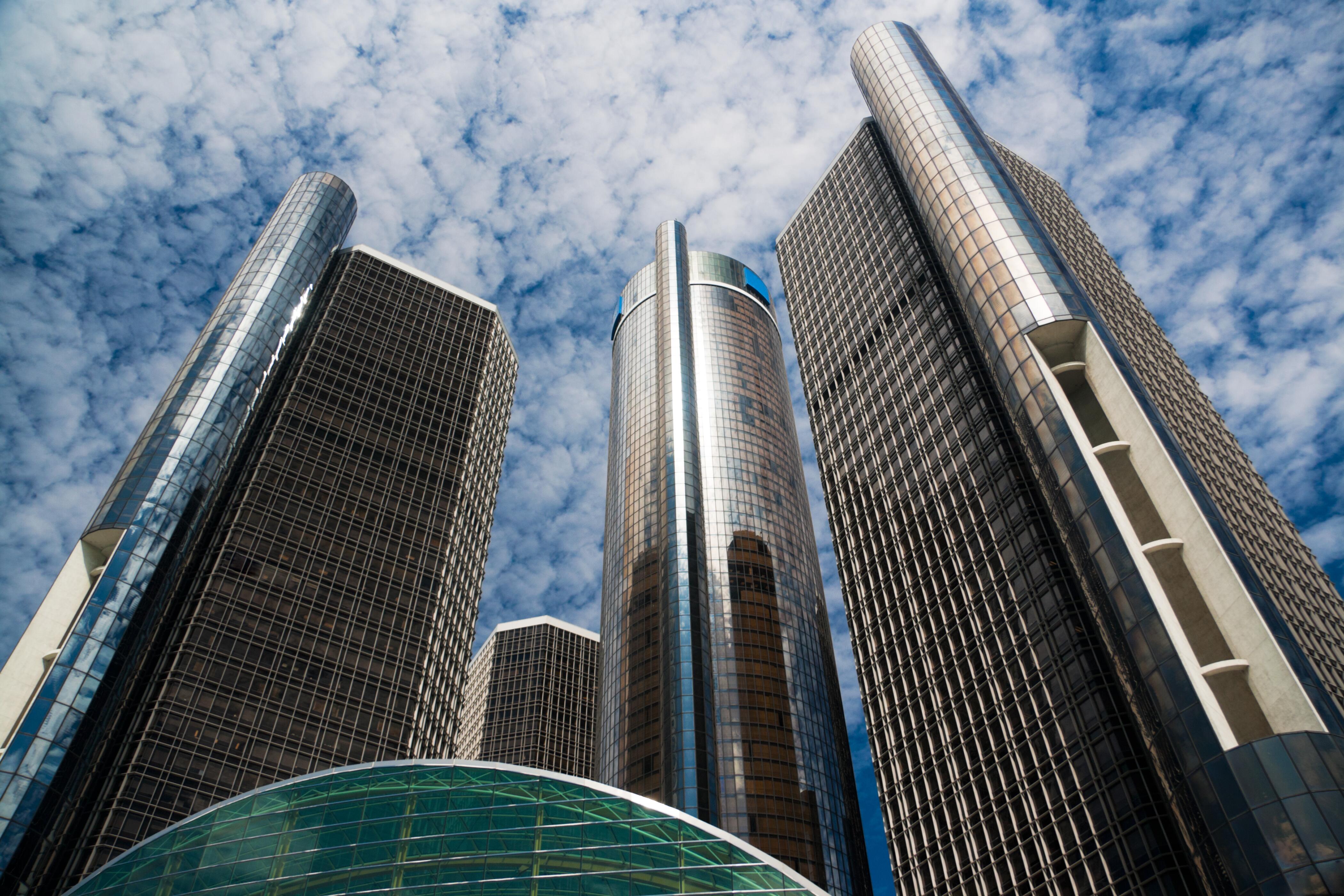 Ground perspective image of skyscrapers in Detroit