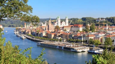 Christmas On The Danube