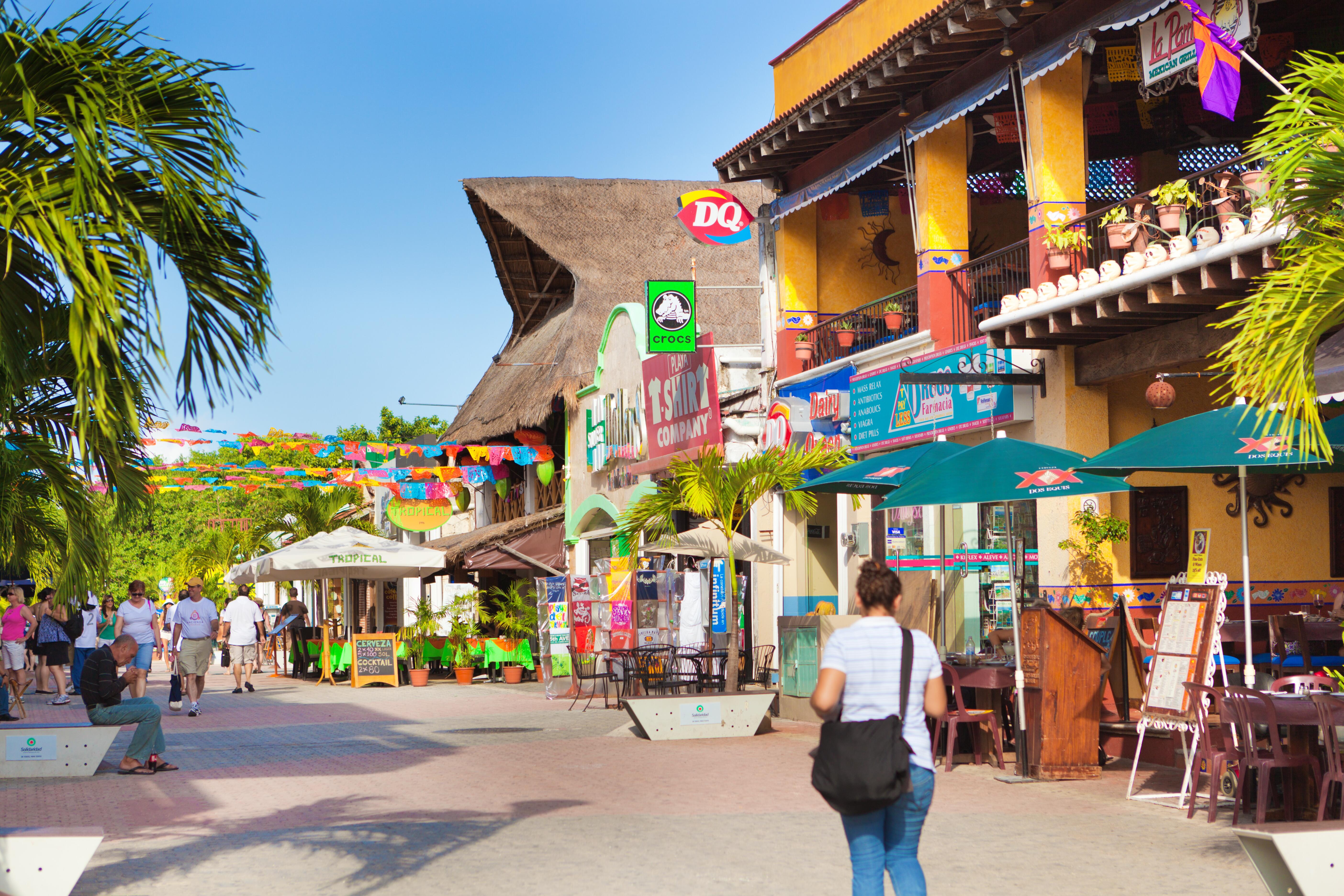 Colorful tourist shops and restaurants in the entertainment district of Playa del Carmen in the Yucatan peninsula of Mexico