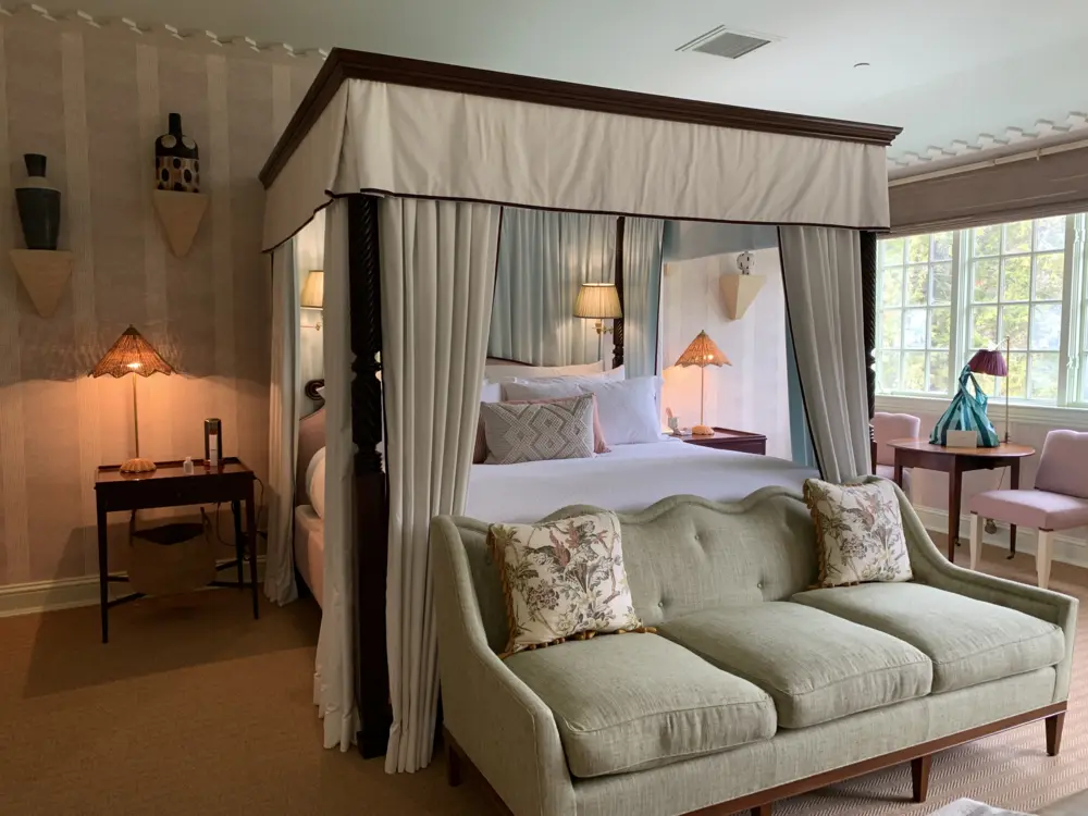 Guest room bed at the Mayflower Inn & Spa, Auberge Resorts Collection