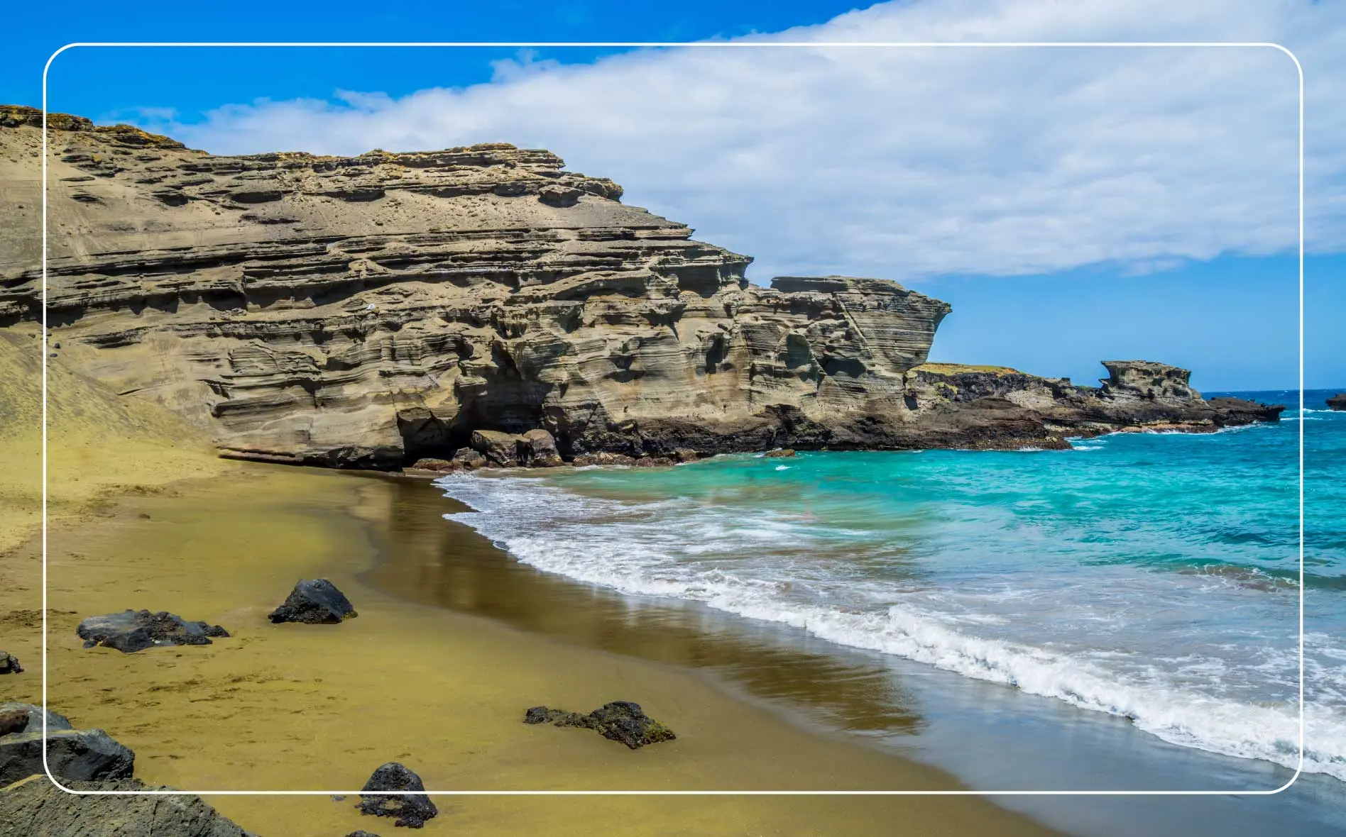 Papakōlea Green Sands Beach on The Big Island, Hawaii.