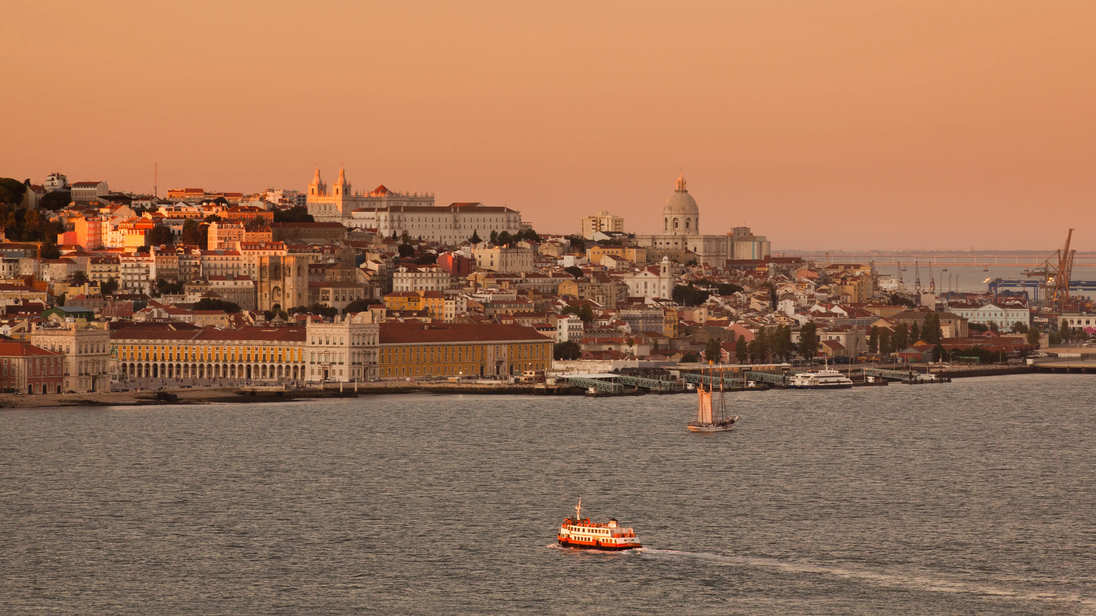 Photo of sunset in Lisbon, Portugal