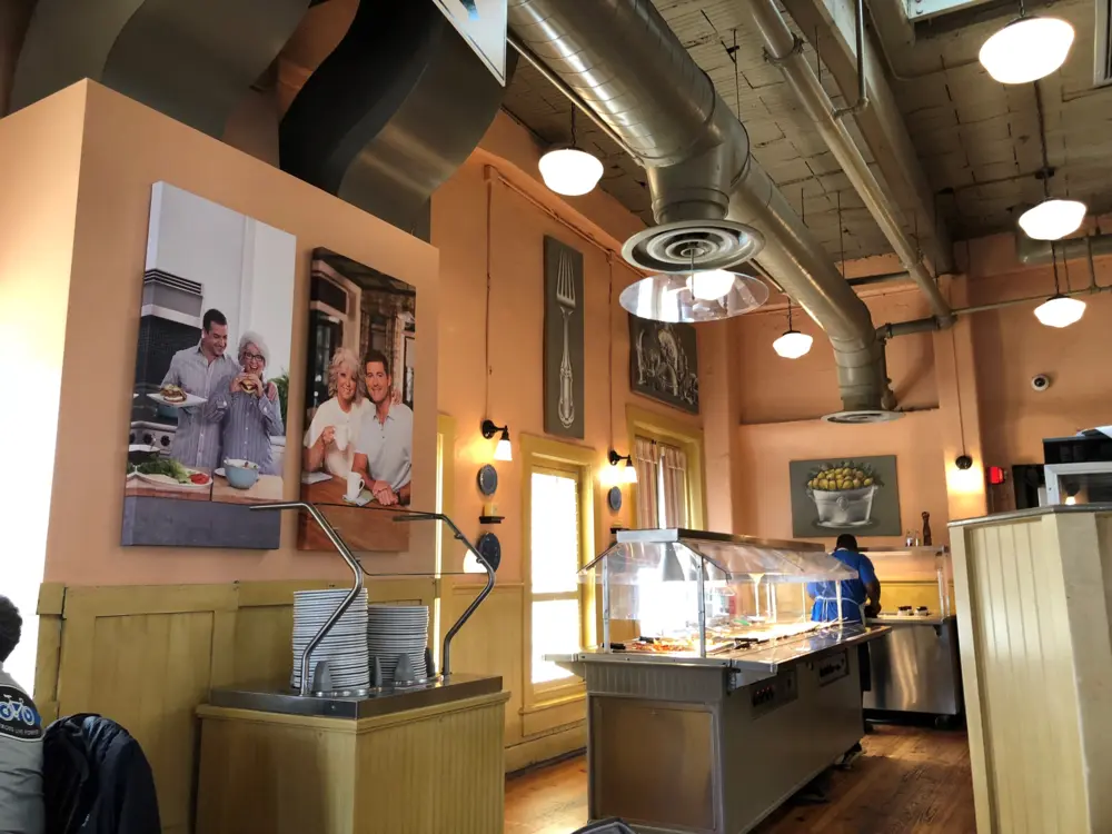 The Lady & Sons, the restaurant that put Paula Deen on the map, serves a variety of Southern dishes. The buffet is the most popular choice, but Southern food aficionados can order everything from shrimp and grits to a vegetable plate. Fried chicken also can be added √† la carte.