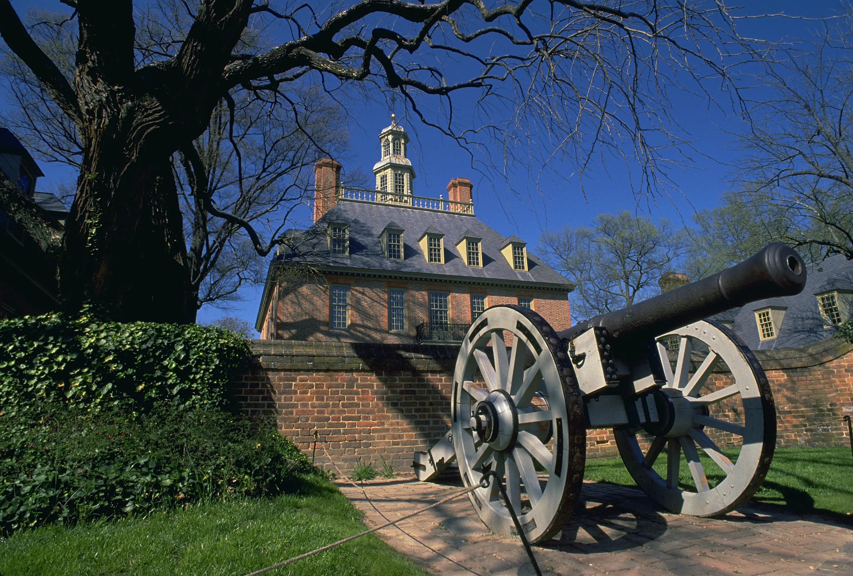 Image of a cannon at the Governor's Palace in Colonial Williamsburg