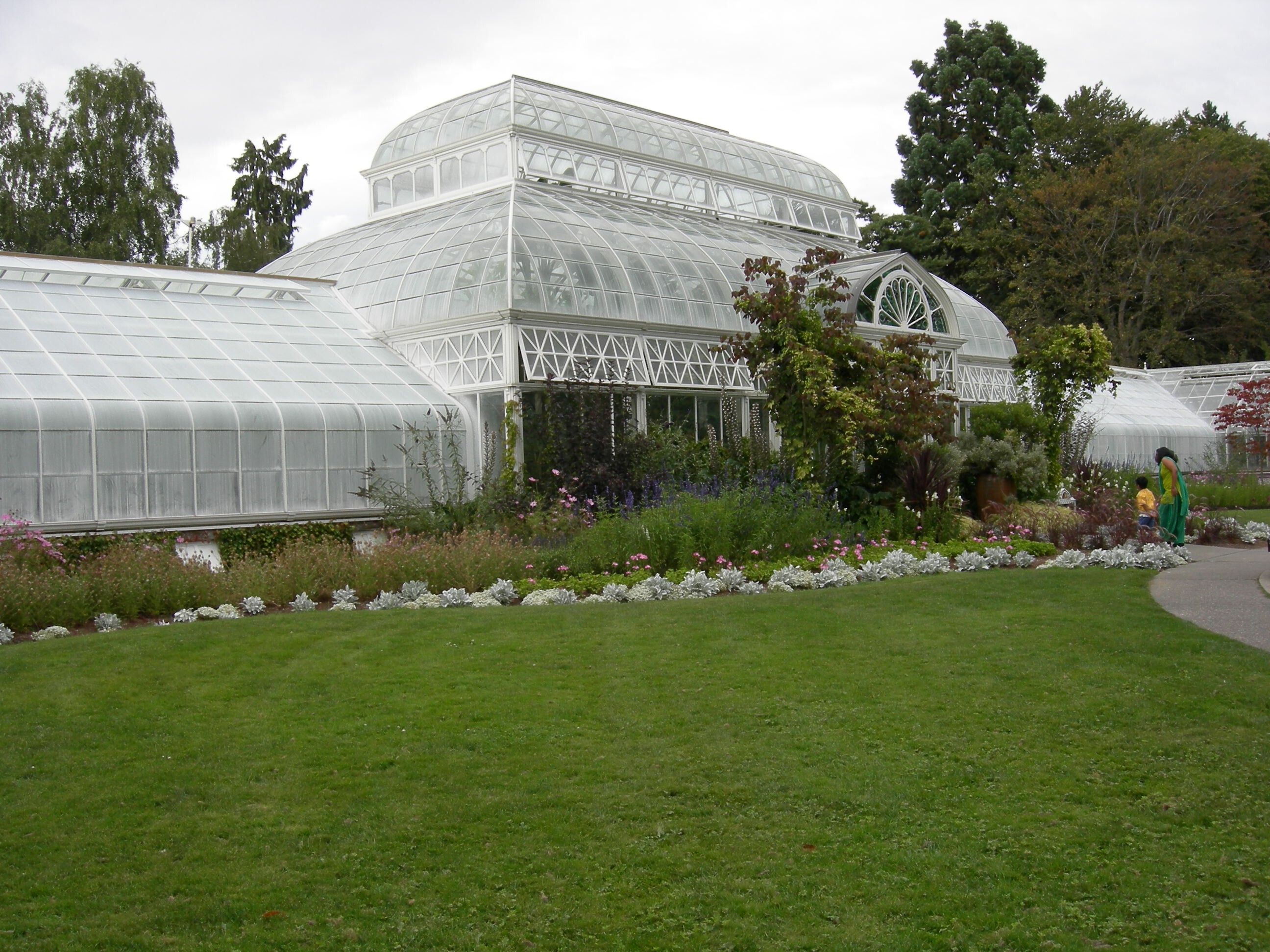 Image of the Volunteer Park Conservatory in Volunteer Park, Seattle.