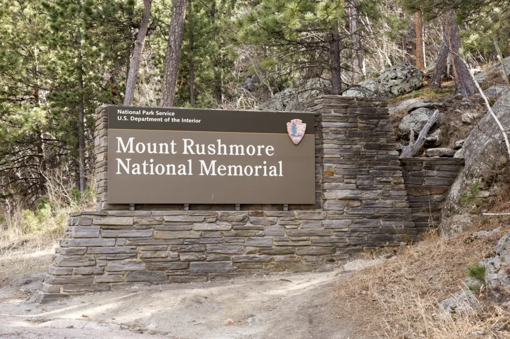 Mount Rushmore National Memorial entrance sign