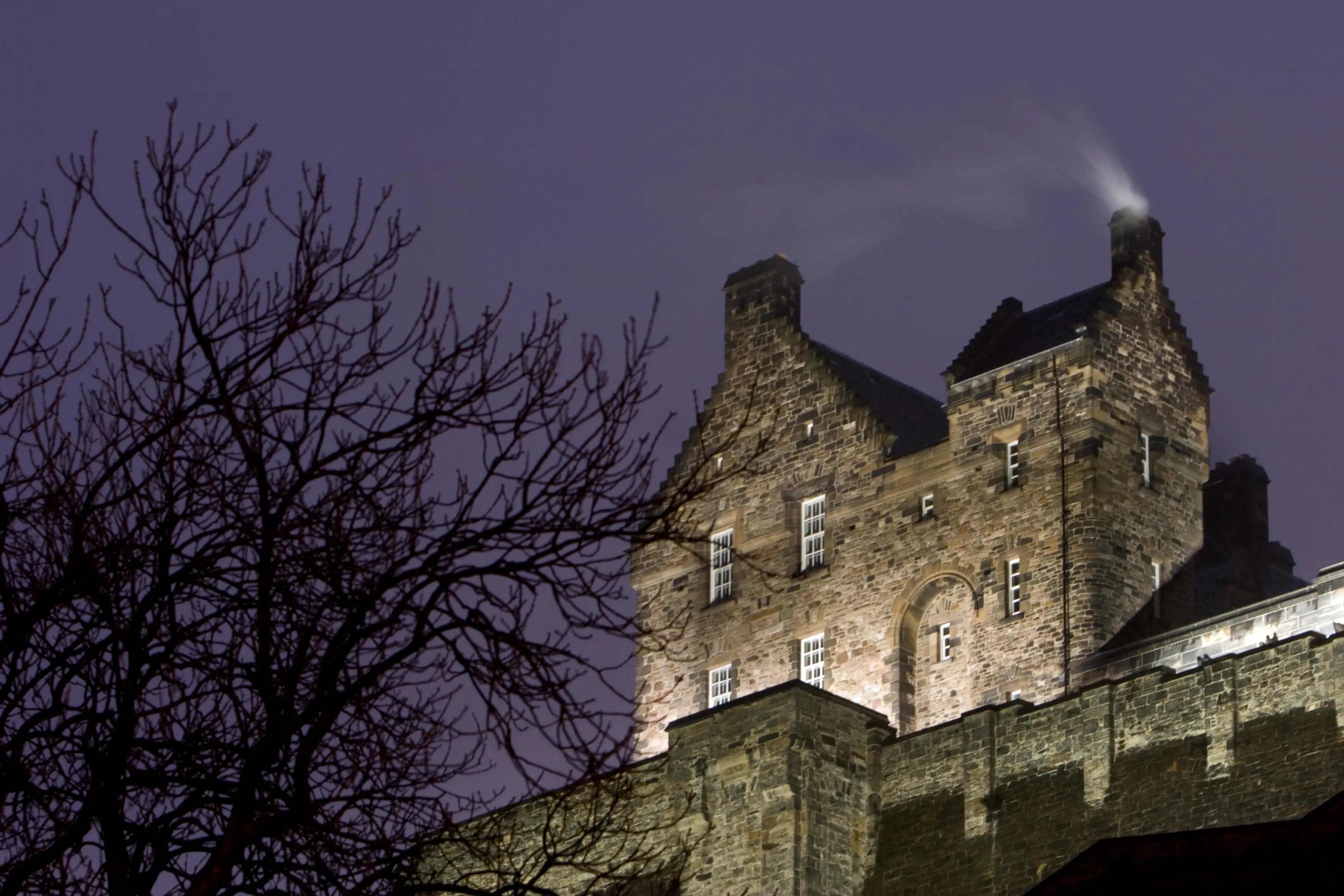 Nighttime shot of Edinburgh Castle.