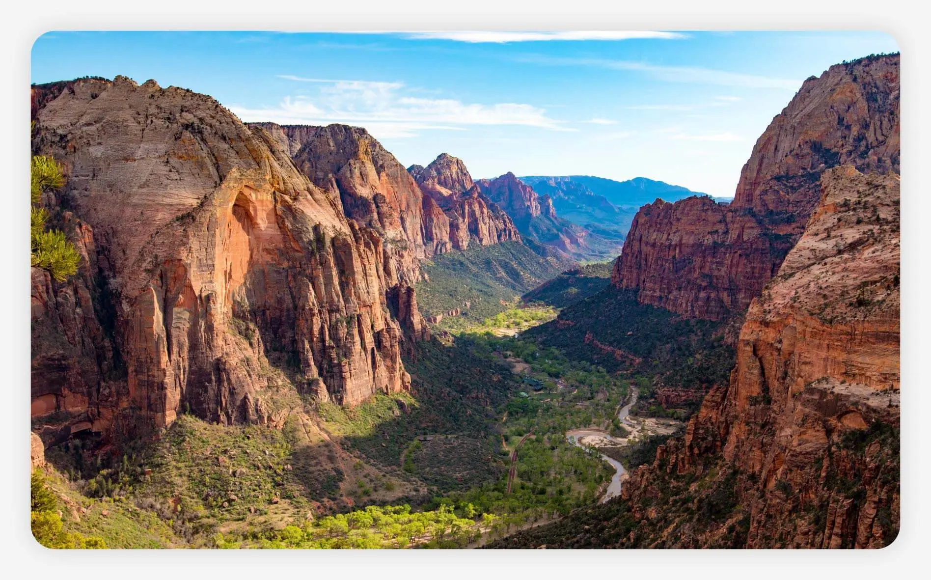 A photo of the beautiful Zion National Park in Utah.